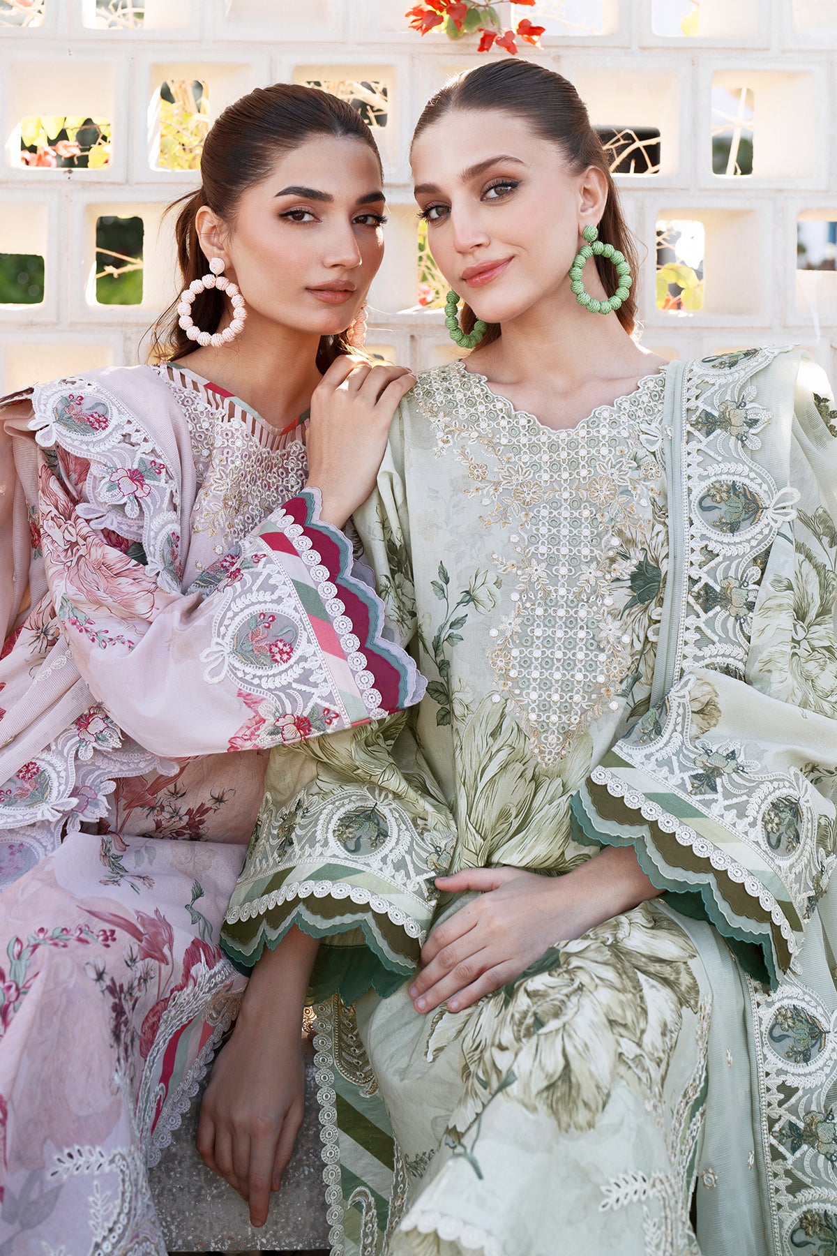 EMBROIDERED PRINTED LAWN UF-4082