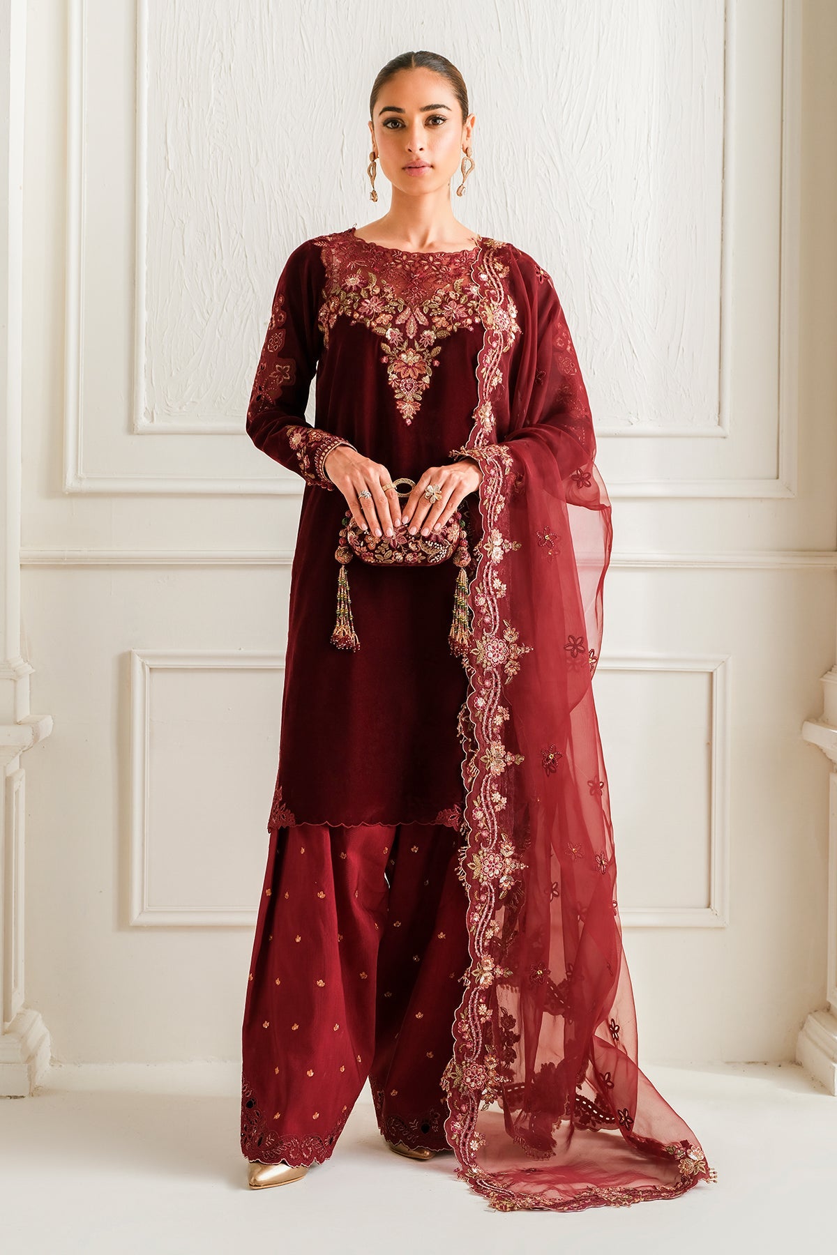 Dress new 3 piece sold baroque winter Dre’s Salwarkameez