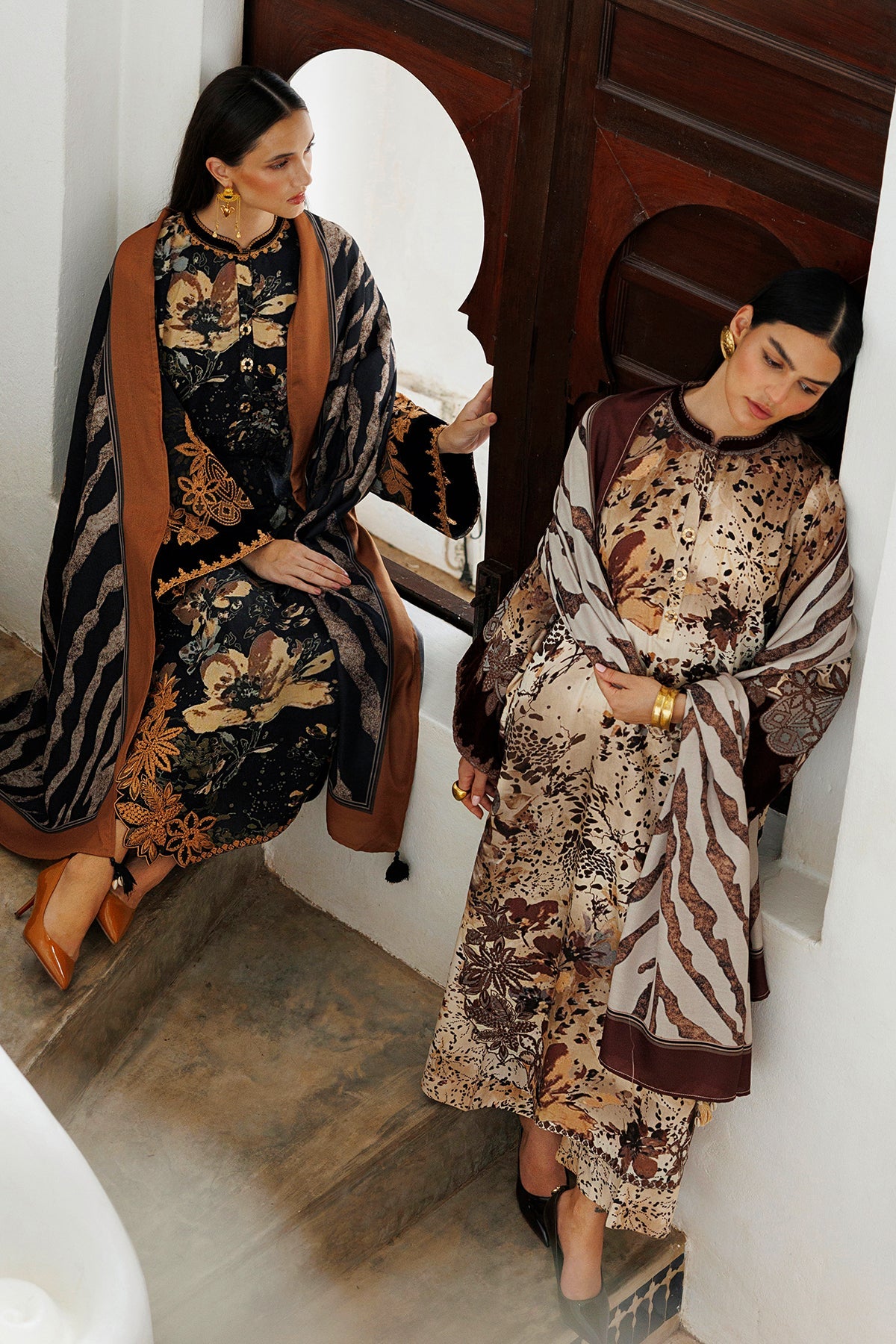 EMBROIDERED VISCOSE SILK SF-4589