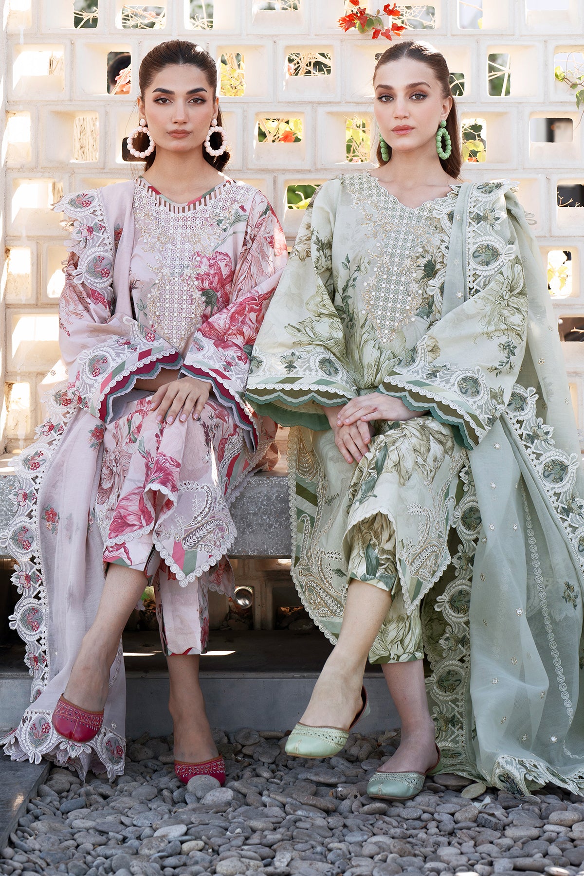 EMBROIDERED PRINTED LAWN UF-4082