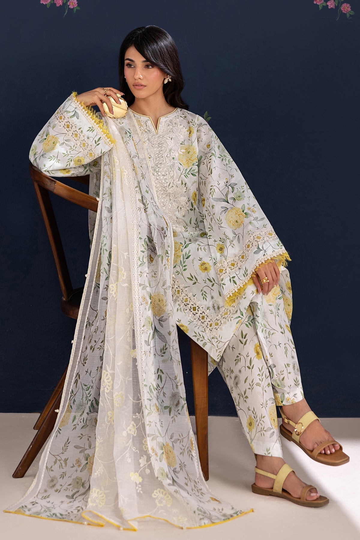 EMBROIDERED LAWN UF-4460