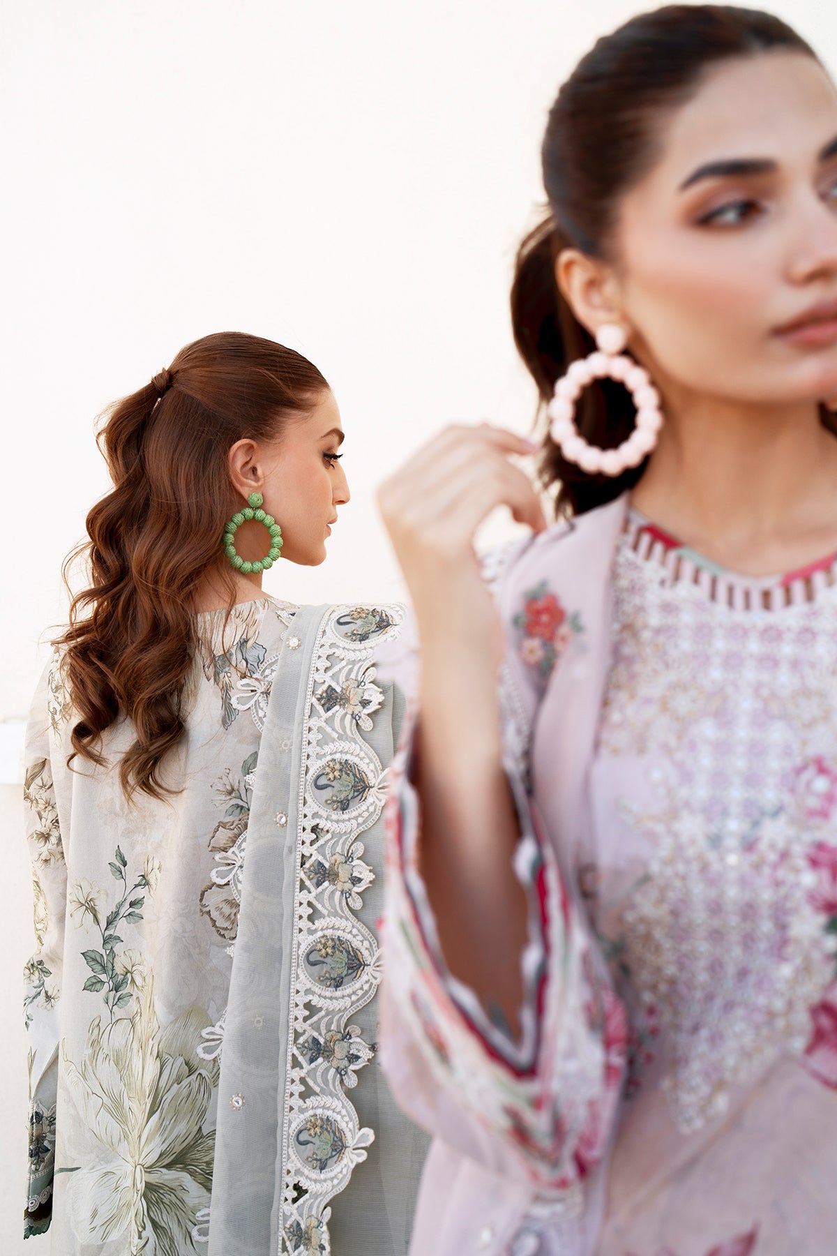 EMBROIDERED PRINTED LAWN UF-4082