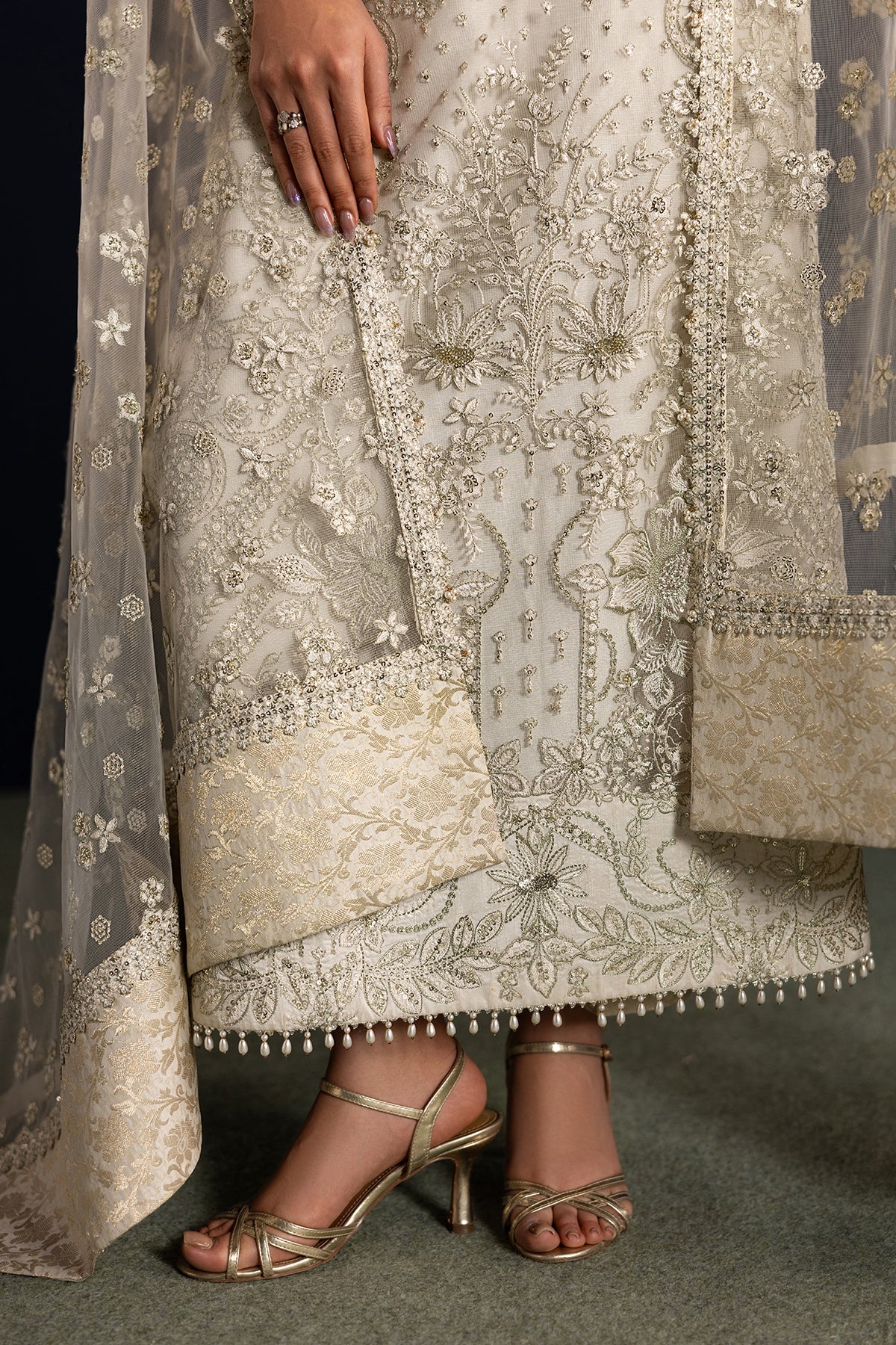 EMBROIDERED NET SF-4448