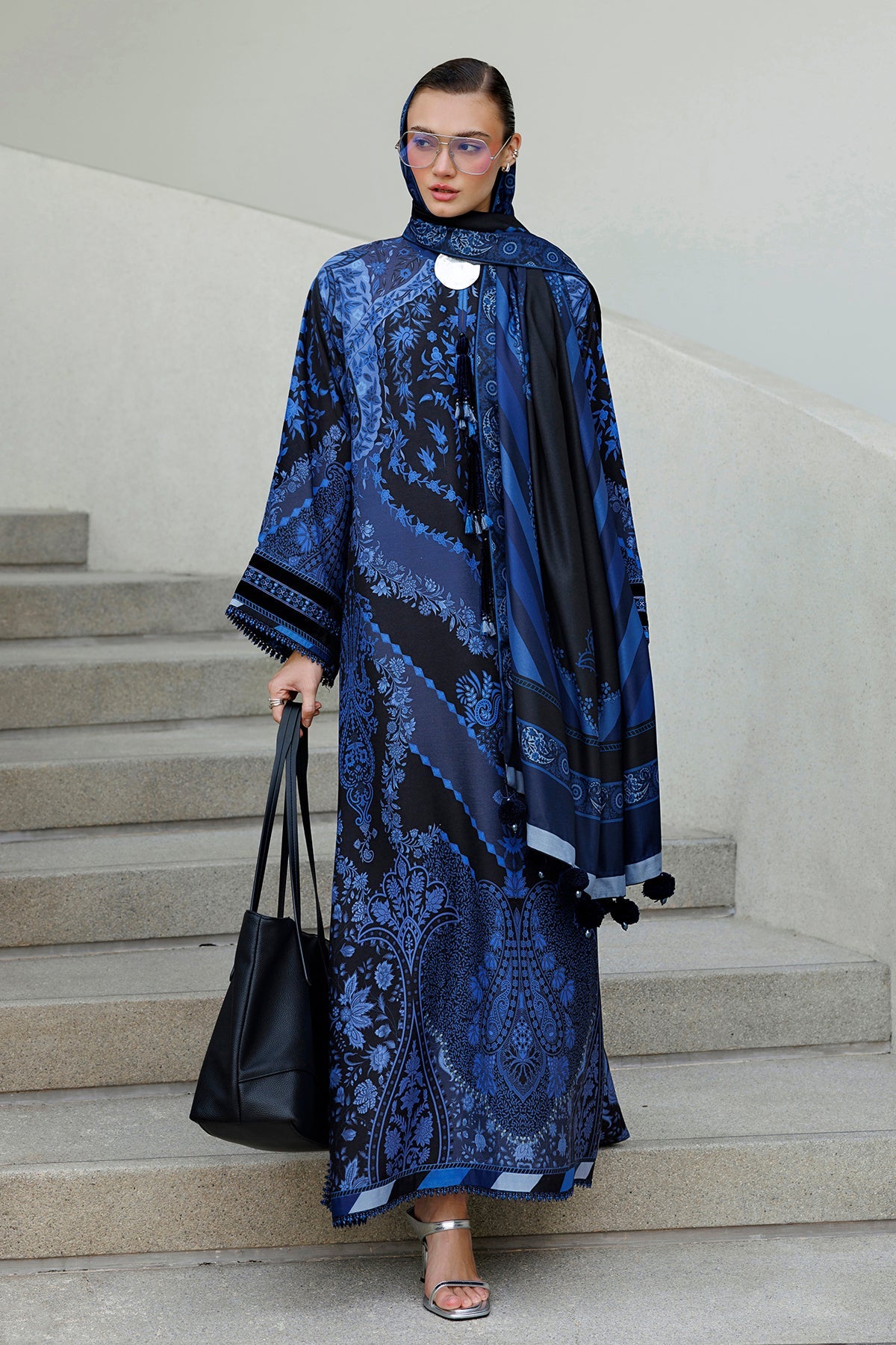 EMBROIDERED VISCOSE SILK UF-4602