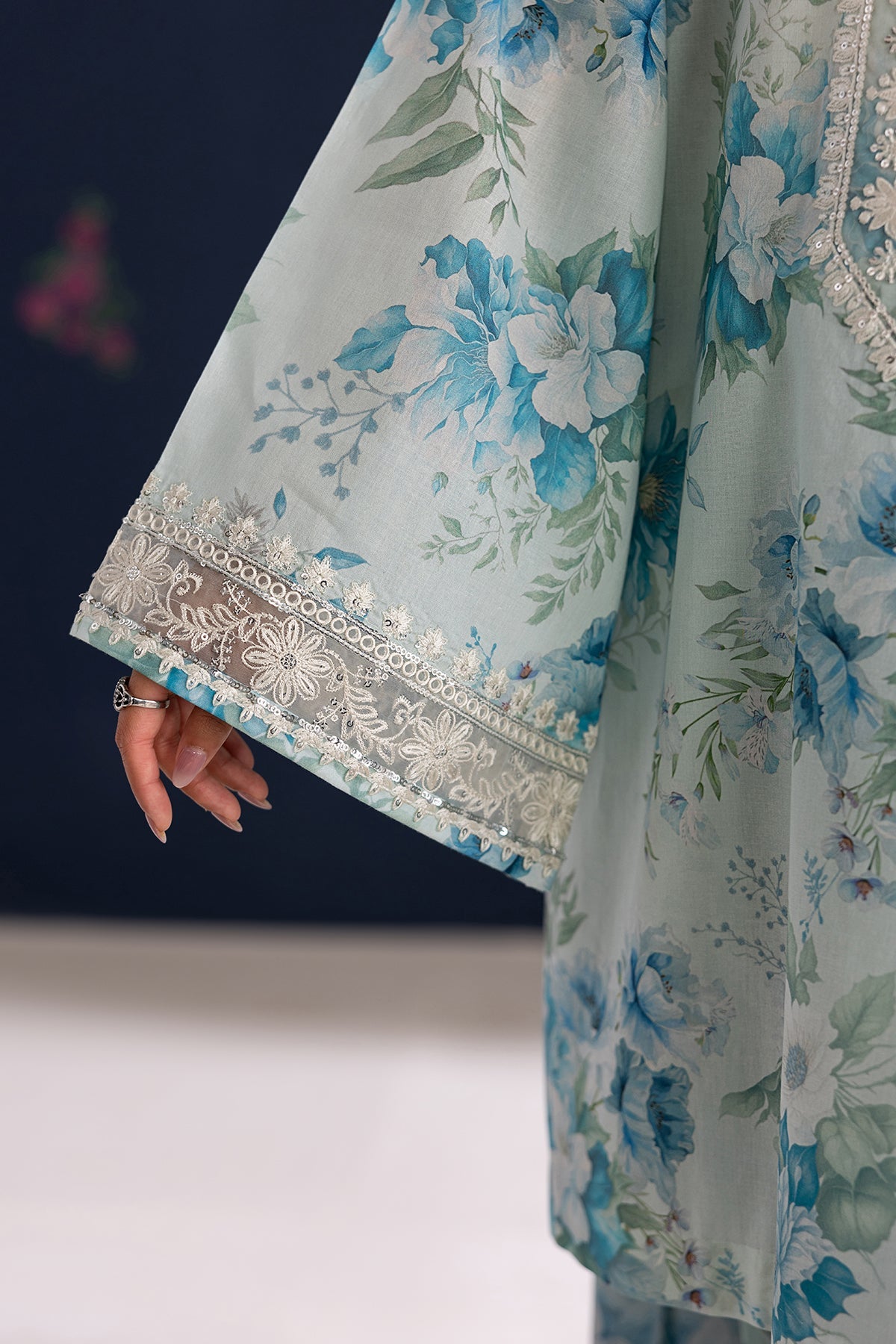 EMBROIDERED LAWN SF-4461
