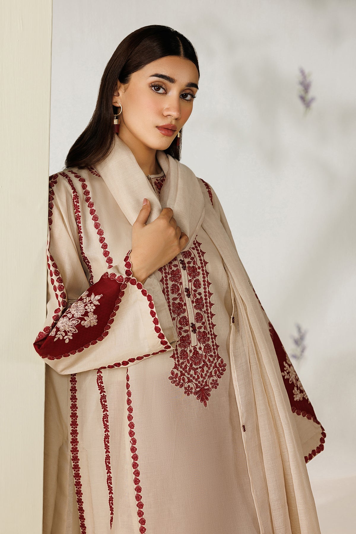 EMBROIDERED LAWN UF-4421