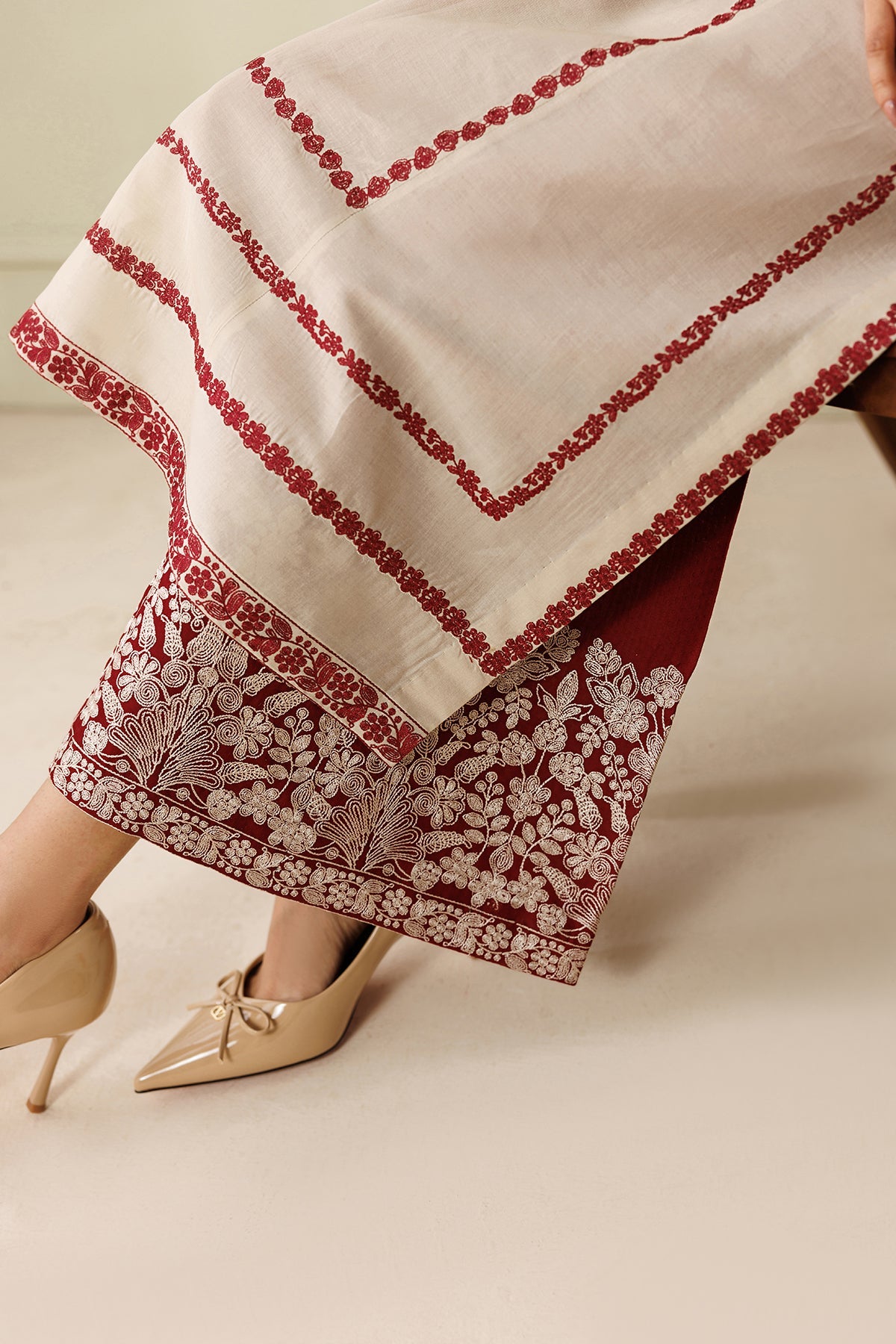 EMBROIDERED LAWN SF-4421