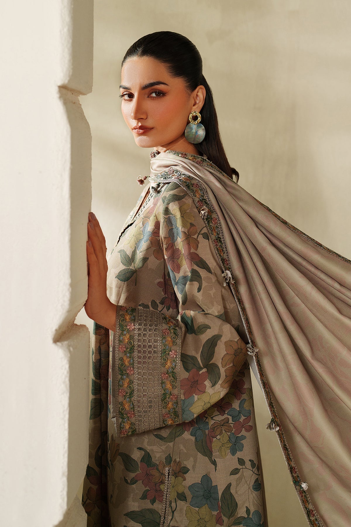 EMBROIDERED KHADDAR SF-4339