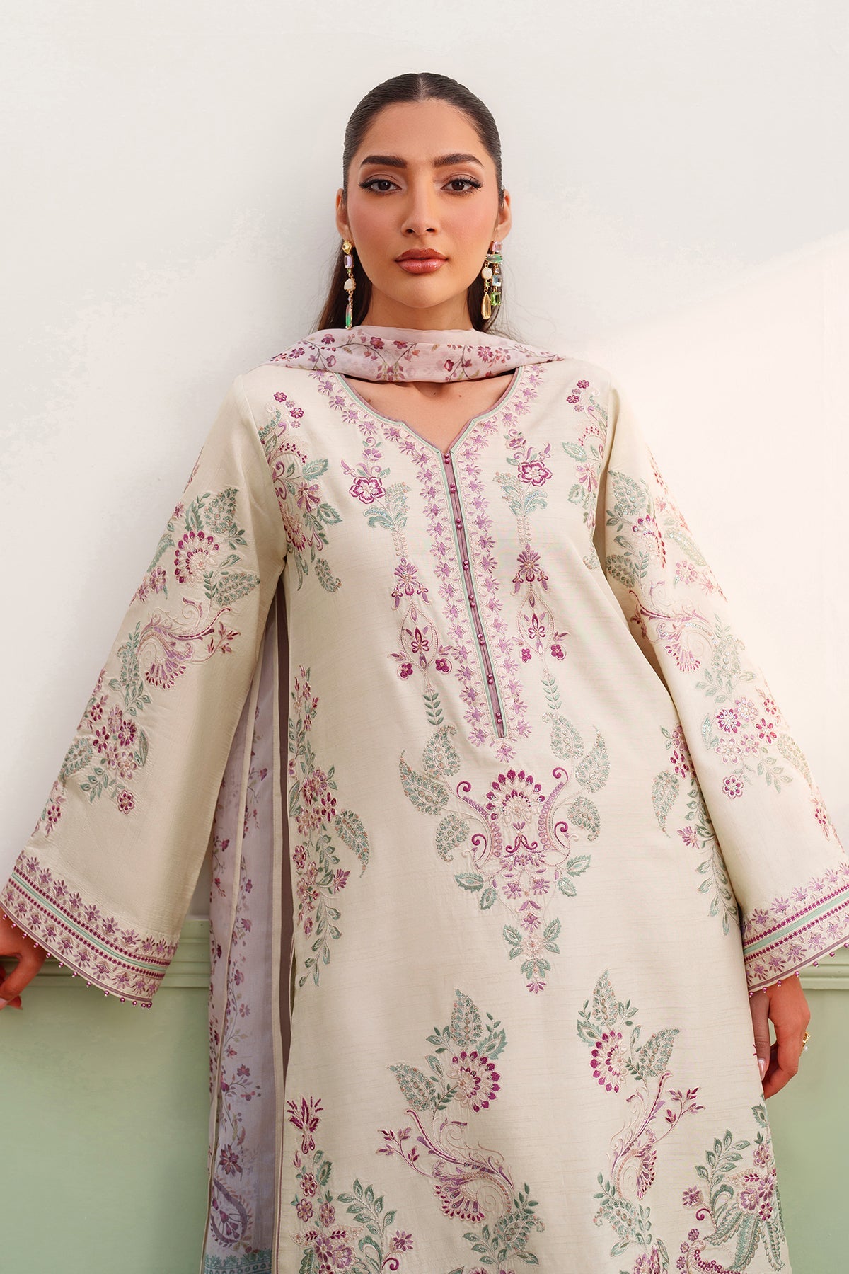 EMBROIDERED RAW SILK SF-4385