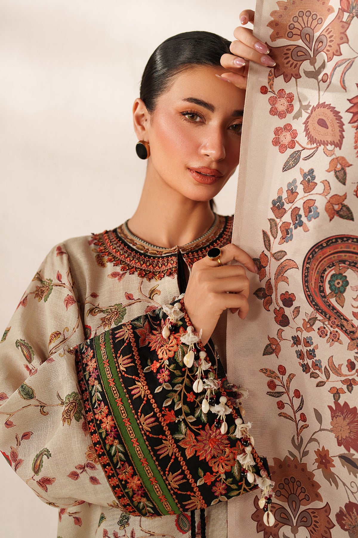 EMBROIDERED KHADDAR UF-4356