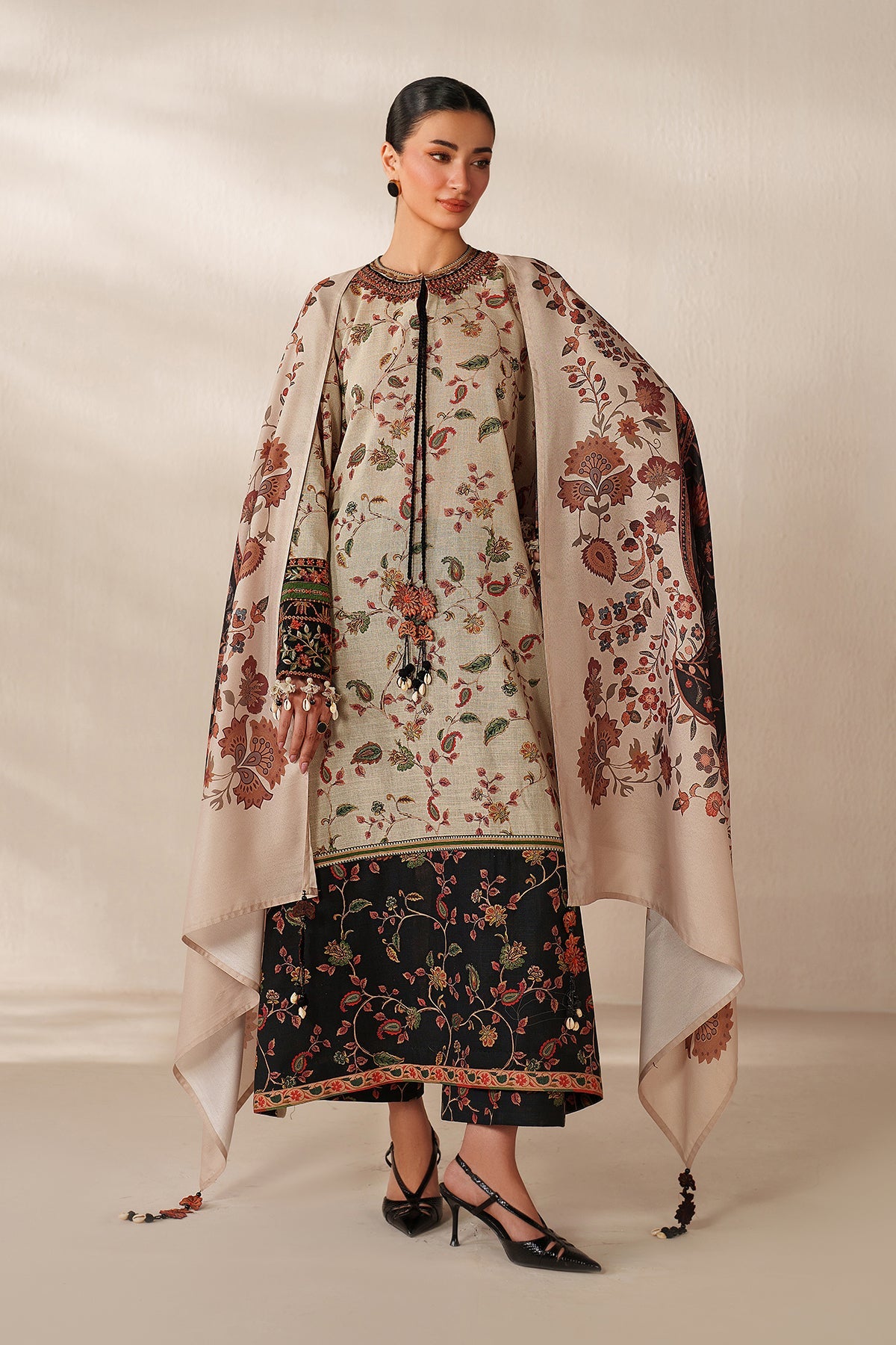 EMBROIDERED KHADDAR SF-4356