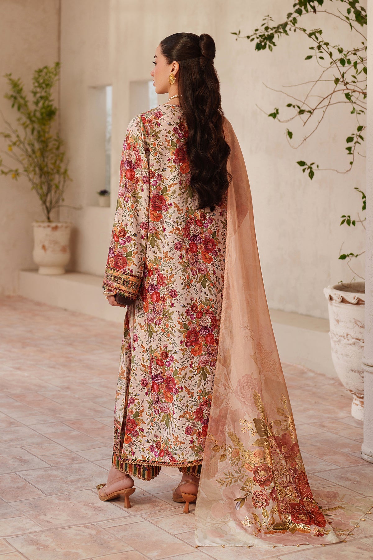EMBROIDERED LAWN UF-4407