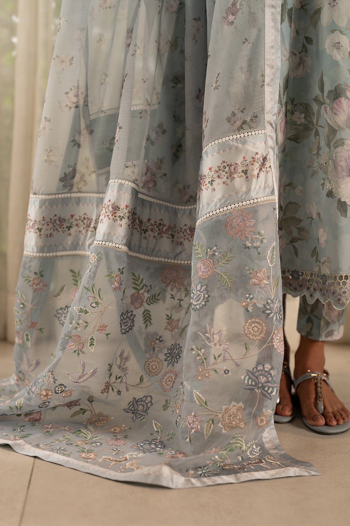 EMBROIDERED PRINTED LAWN SF-4103