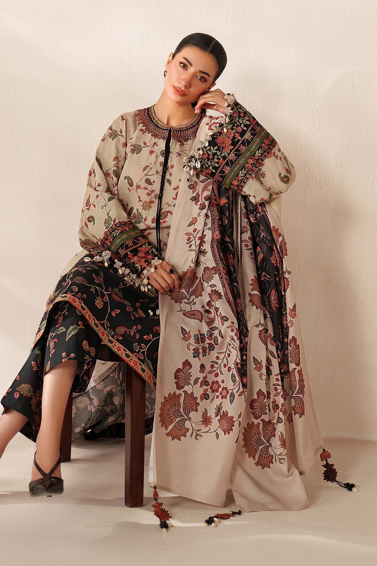 EMBROIDERED KHADDAR SF-4356