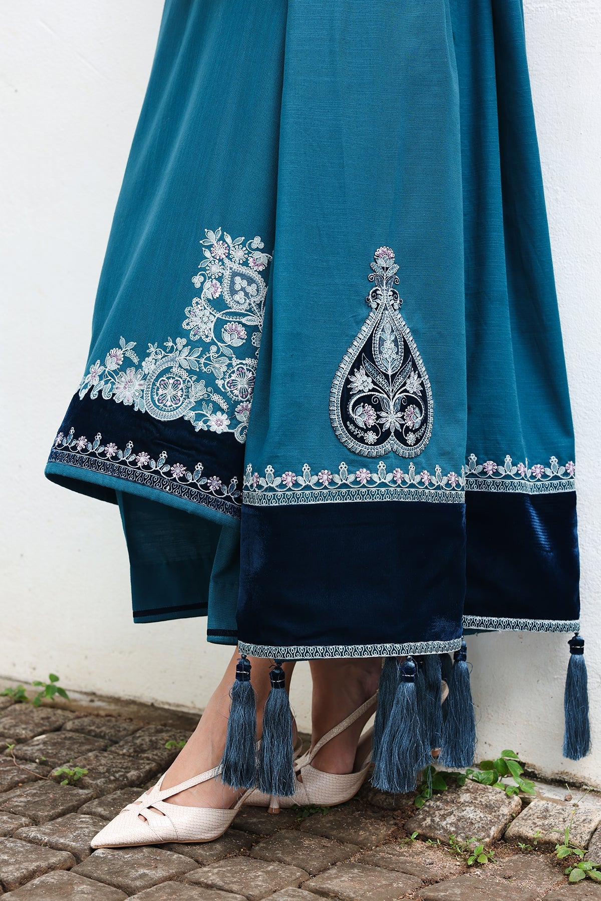 EMBROIDERED KHADDAR PR-1418