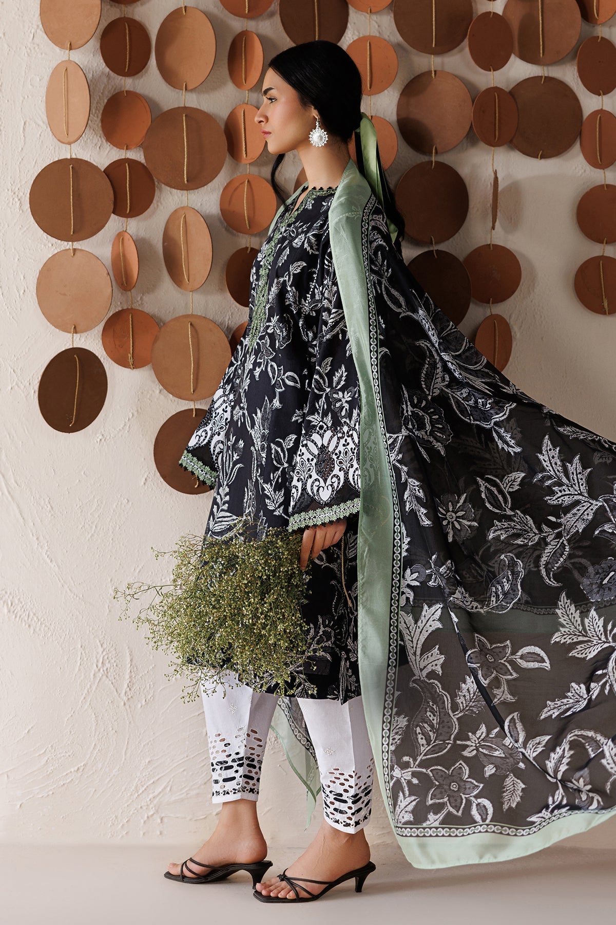 EMBROIDERED LAWN SF-4515
