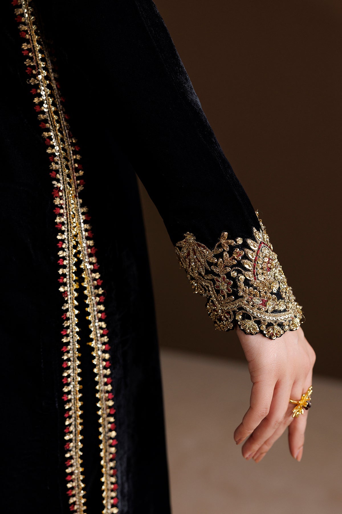 EMBROIDERED VELVET PR-1408