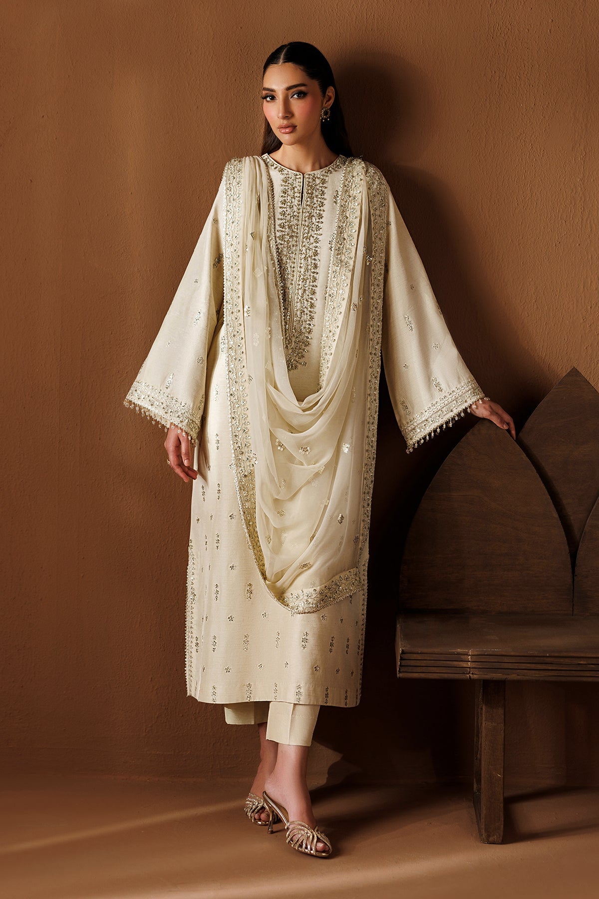 EMBROIDERED RAW SILK UF-4434