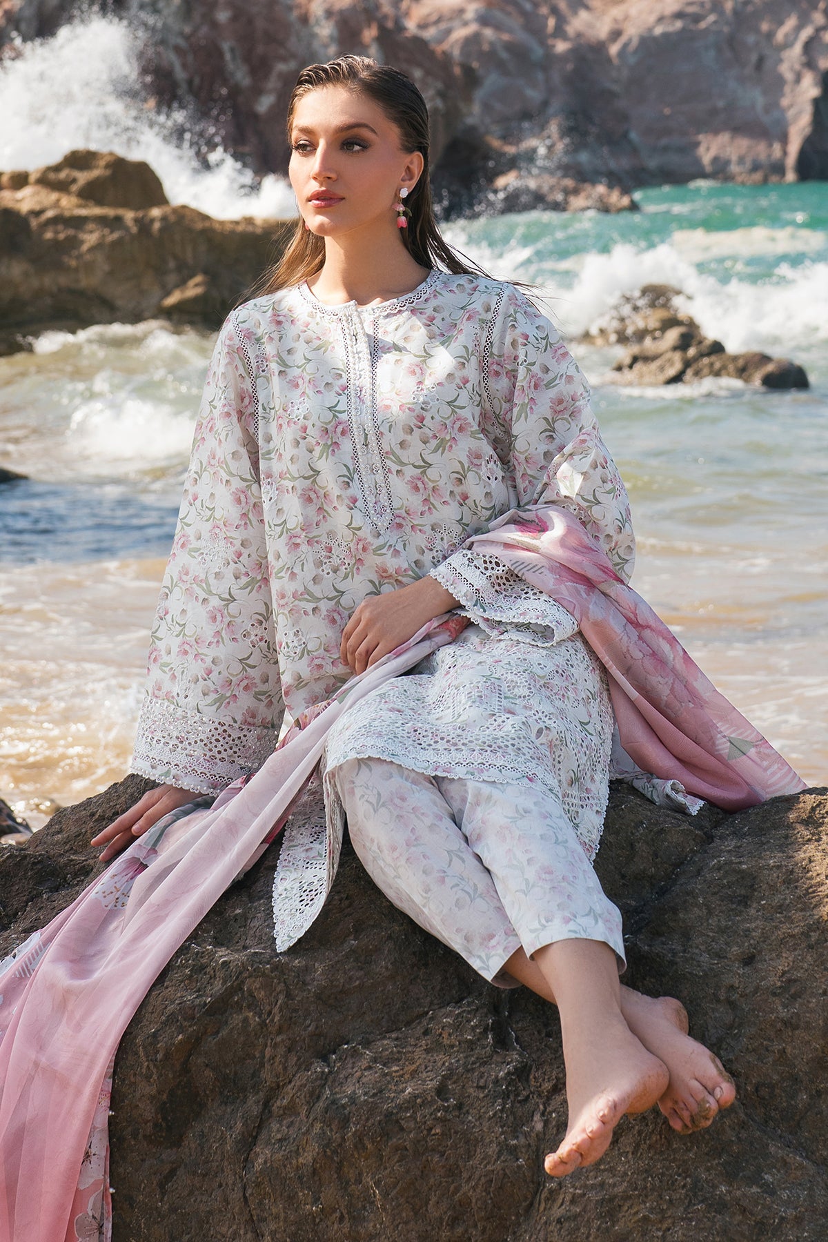 EMBROIDERED PRINTED LAWN SF-4115