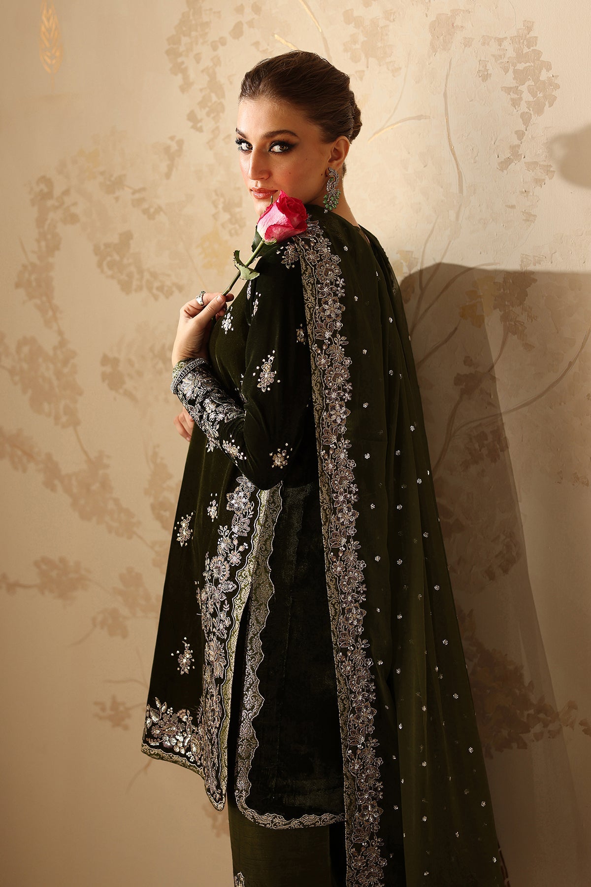 EMBROIDERED VELVET UF-4311