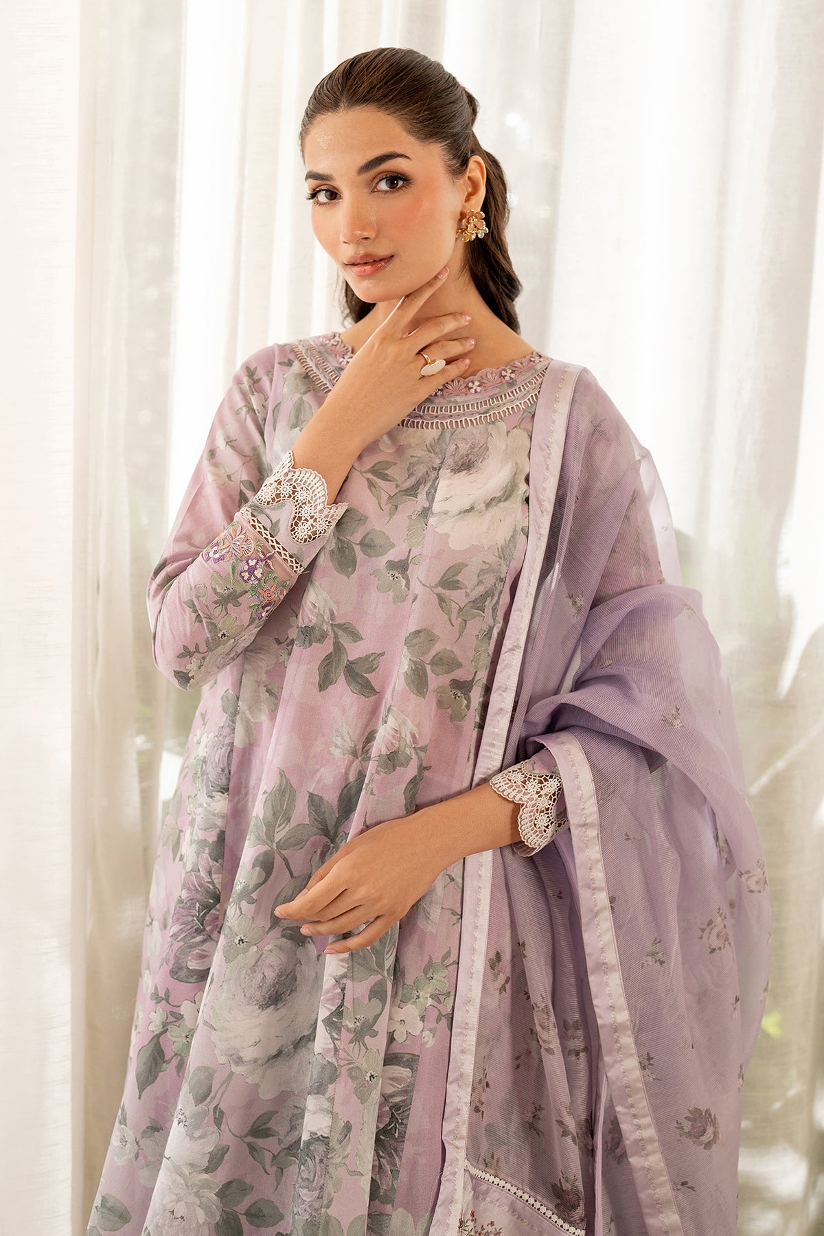 EMBROIDERED PRINTED LAWN SF-4104