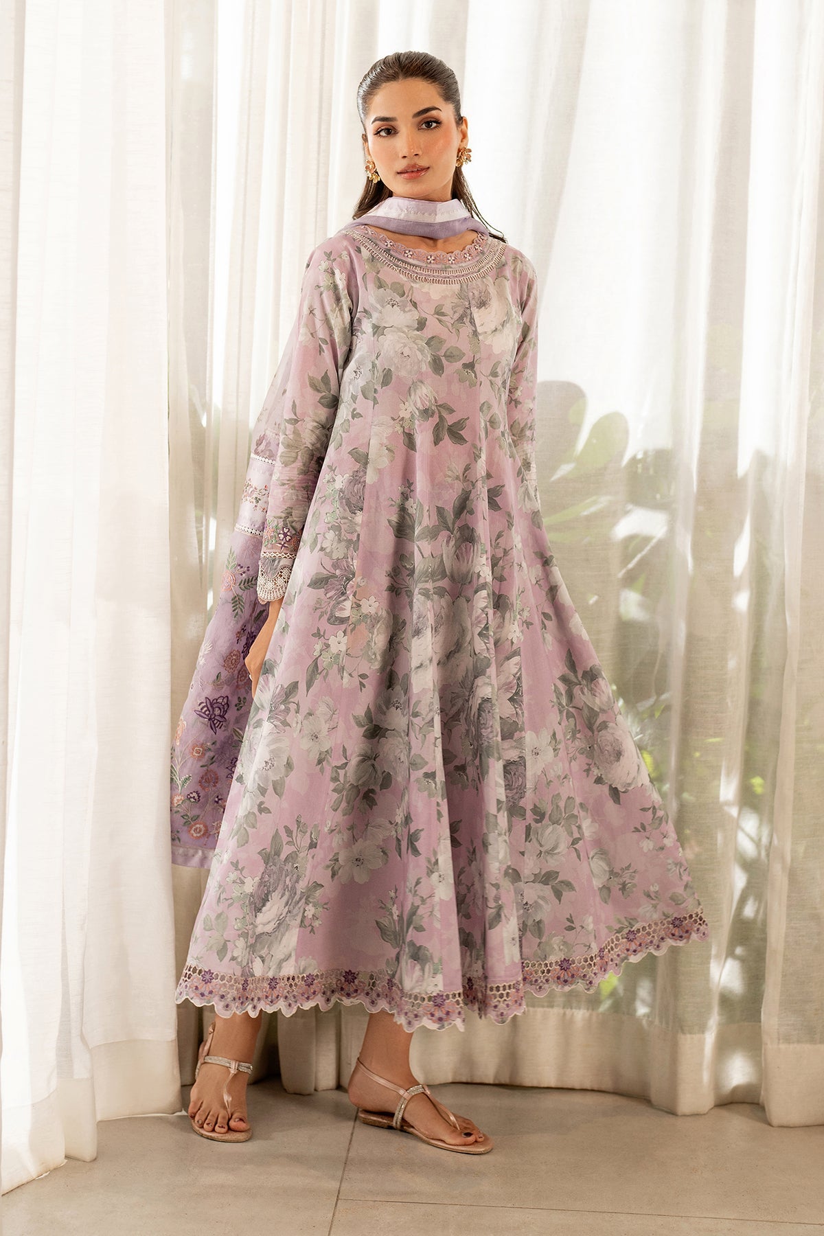 EMBROIDERED PRINTED LAWN SF-4104