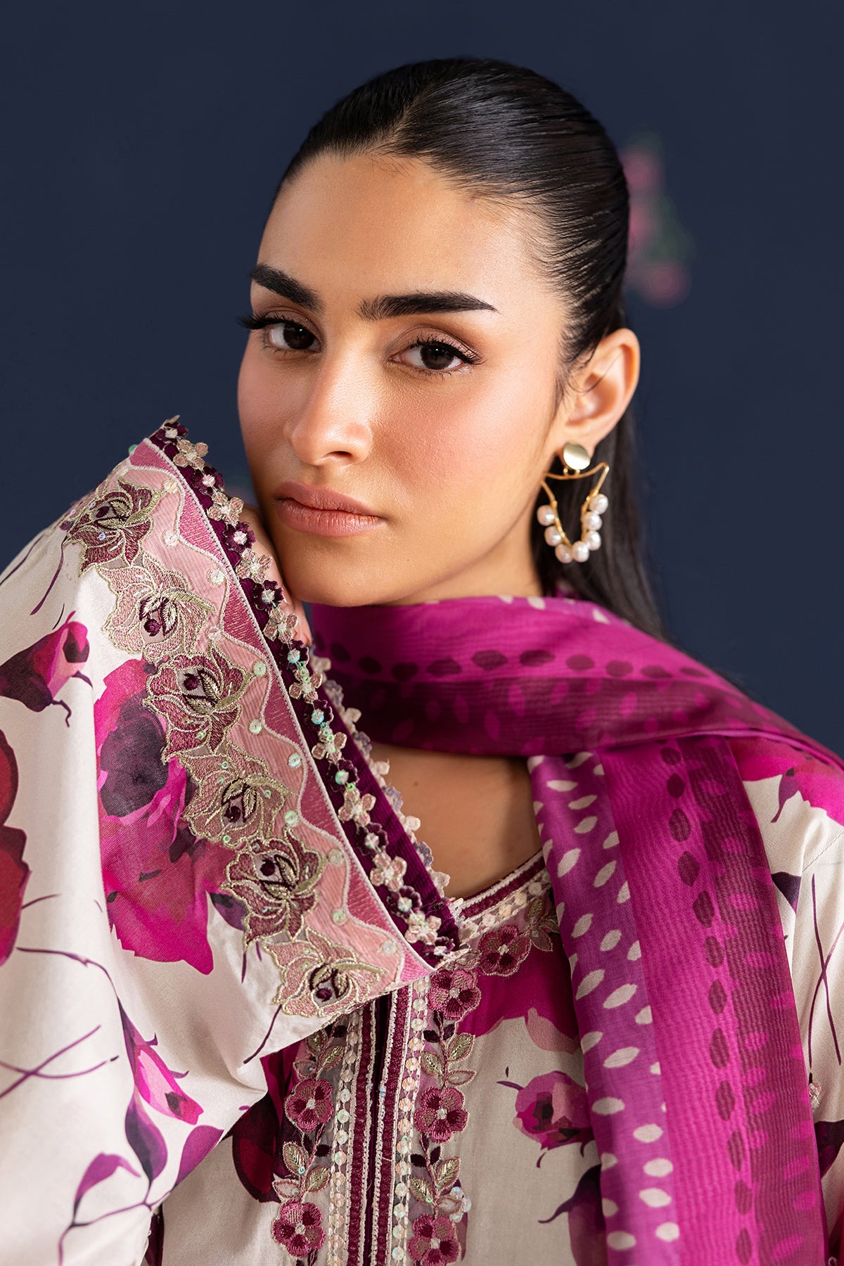 EMBROIDERED LAWN UF-4463