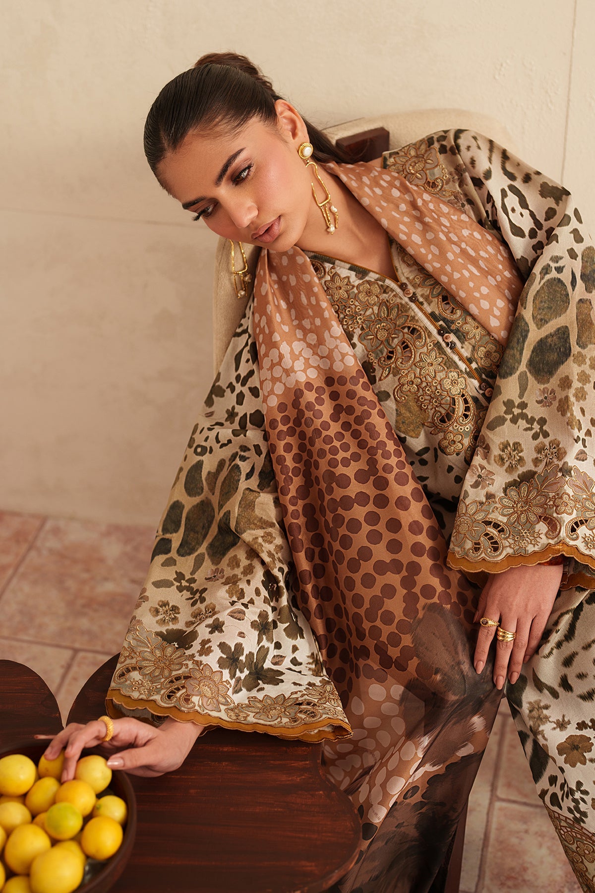 EMBROIDERED LAWN UF-4408