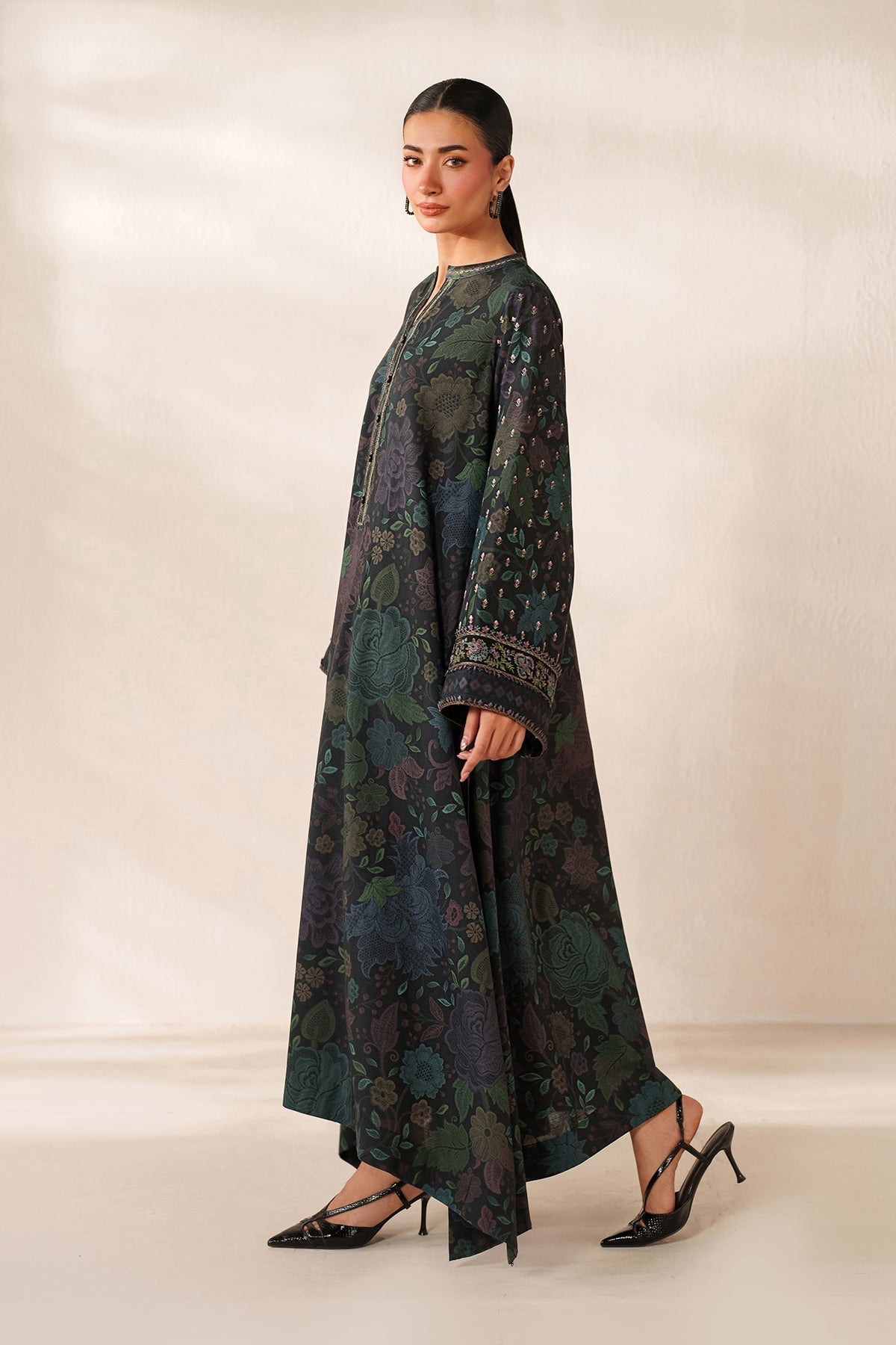 EMBROIDERED KHADDAR UF-4358