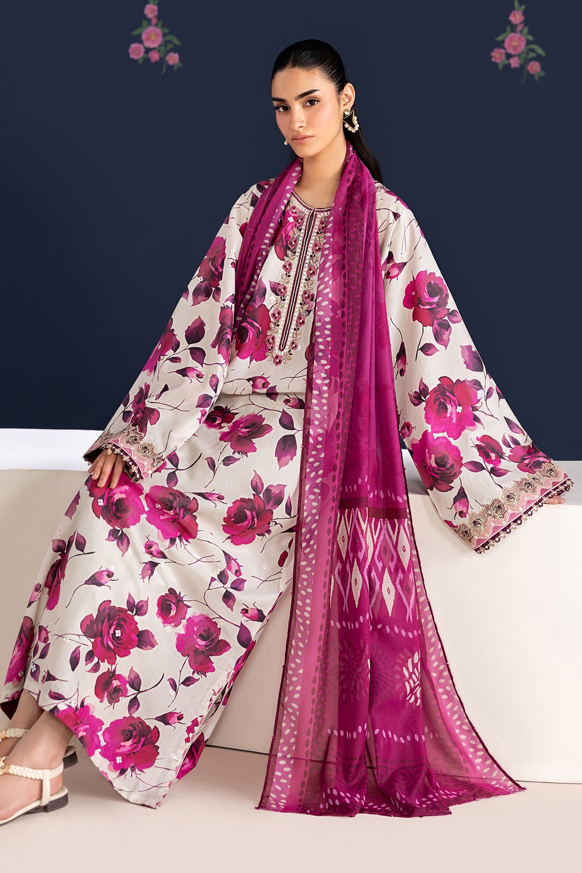 EMBROIDERED LAWN UF-4463