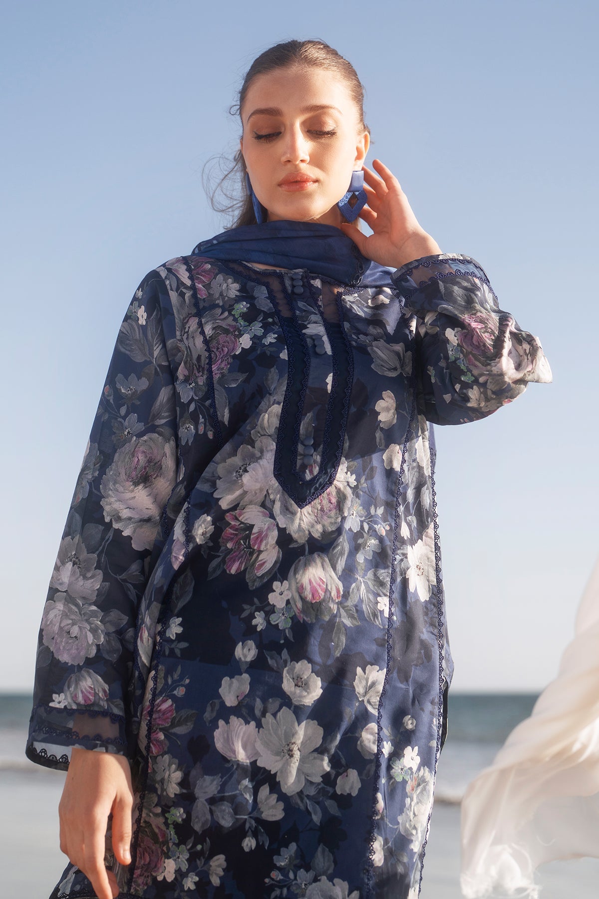 EMBROIDERED PRINTED LAWN SF-4085