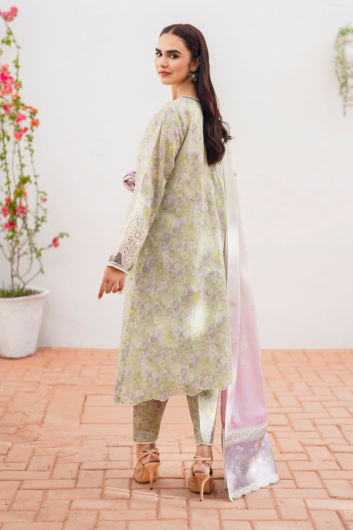 EMBROIDERED PRINTED LAWN UF-634