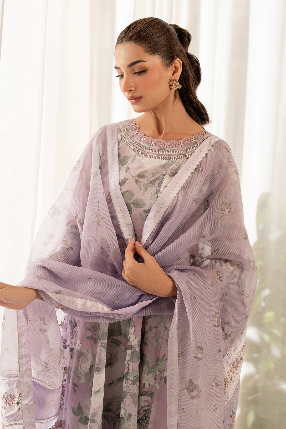 EMBROIDERED PRINTED LAWN SF-4104