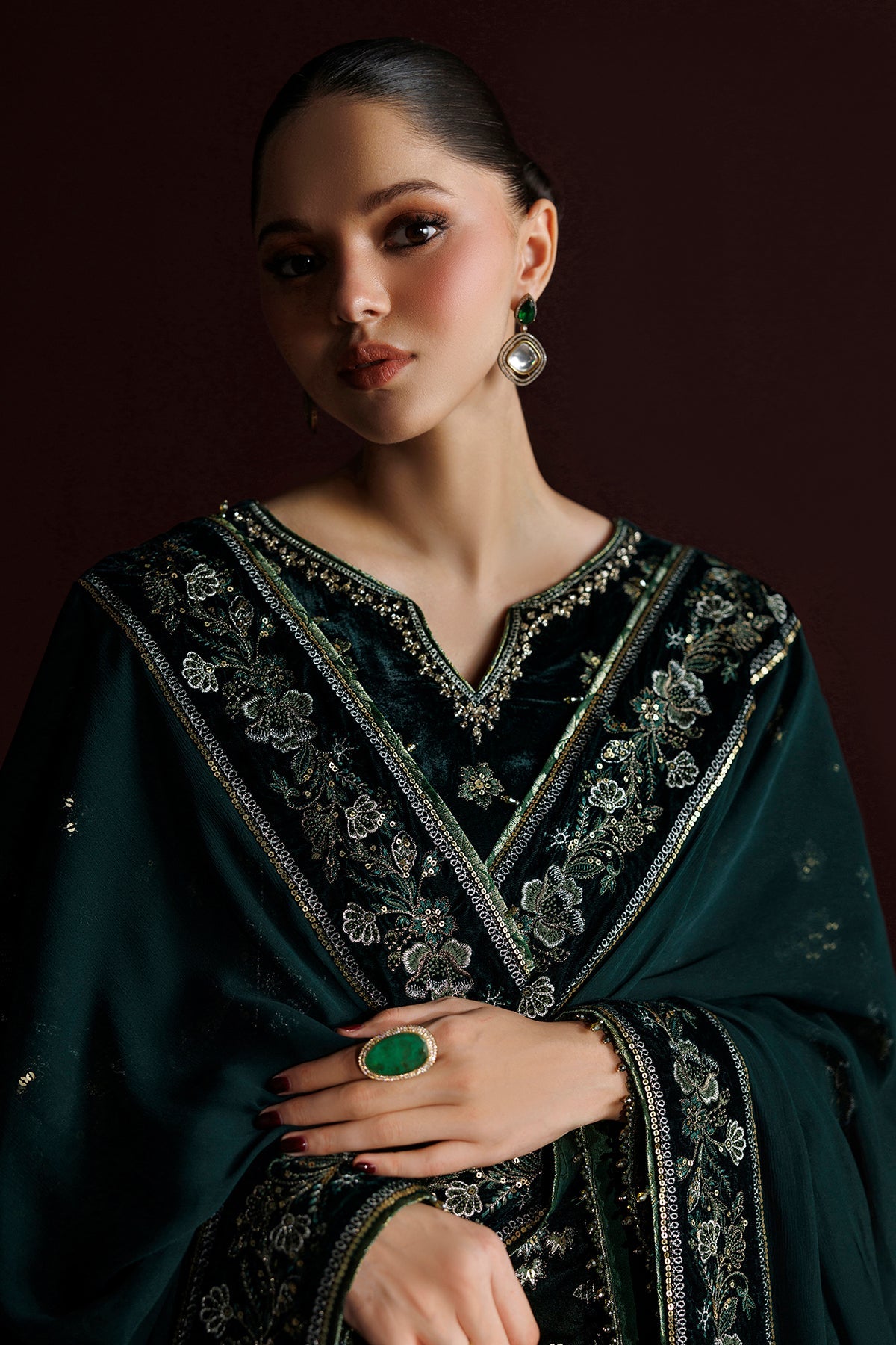 EMBROIDERED VELVET SF-4554