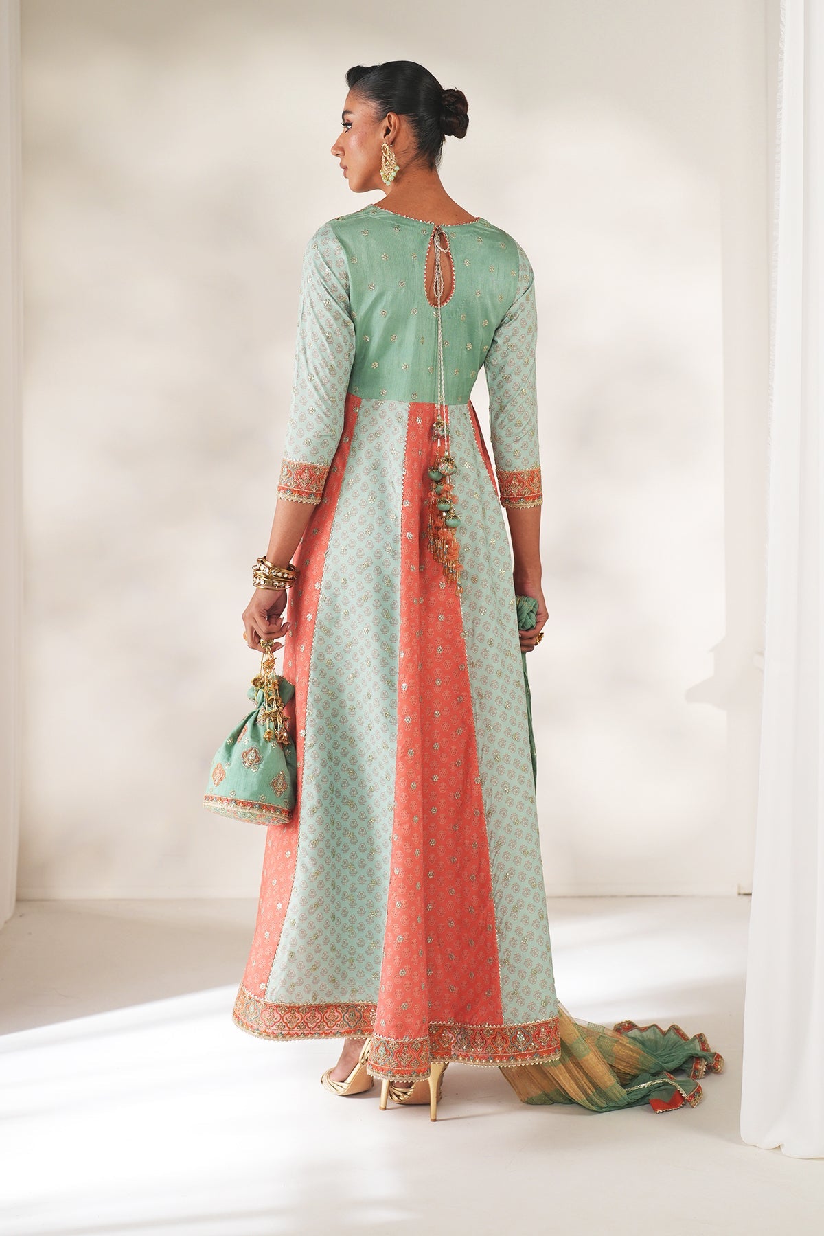 EMBROIDERED SILK UF-4141