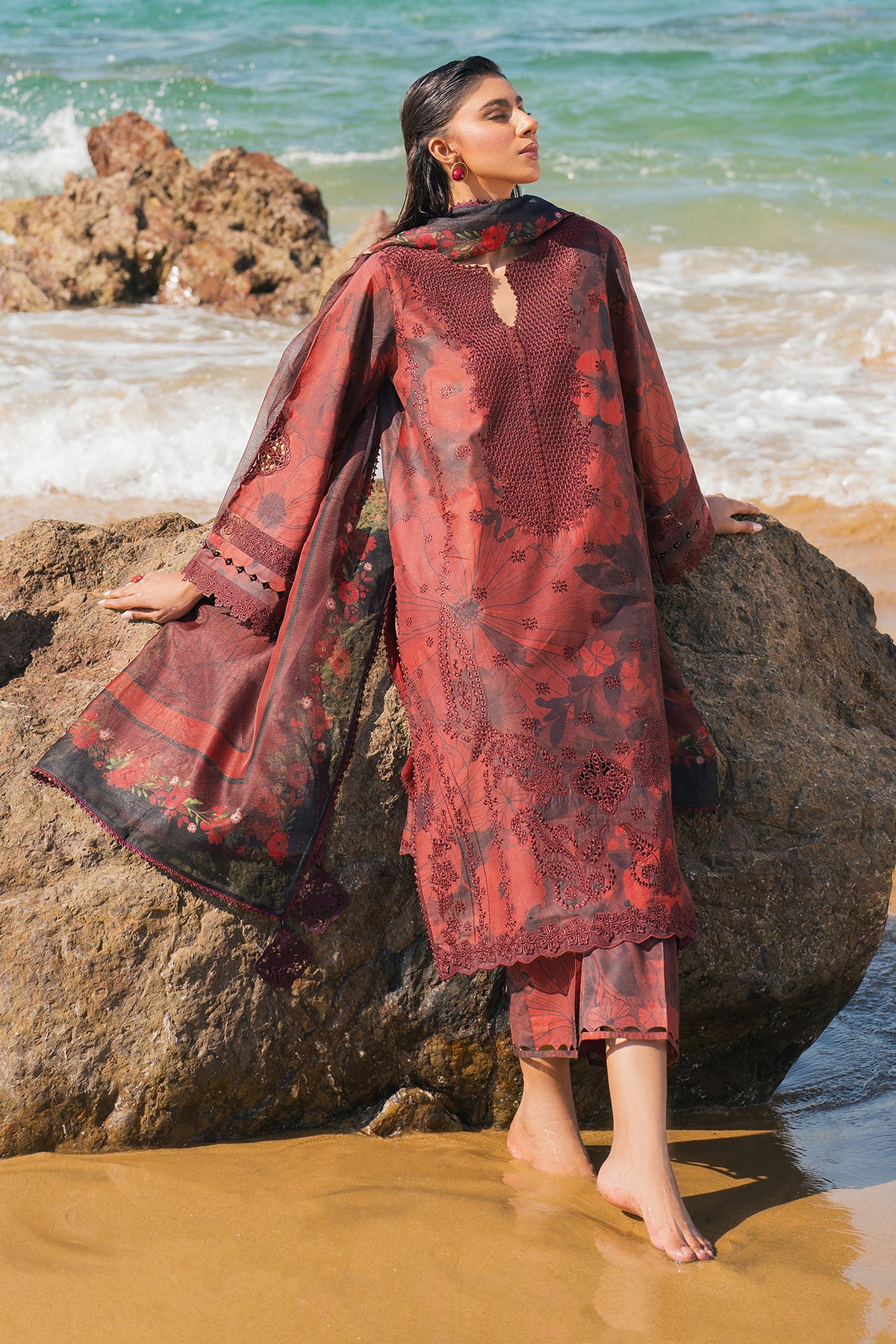 EMBROIDERED PRINTED LAWN UF-4117