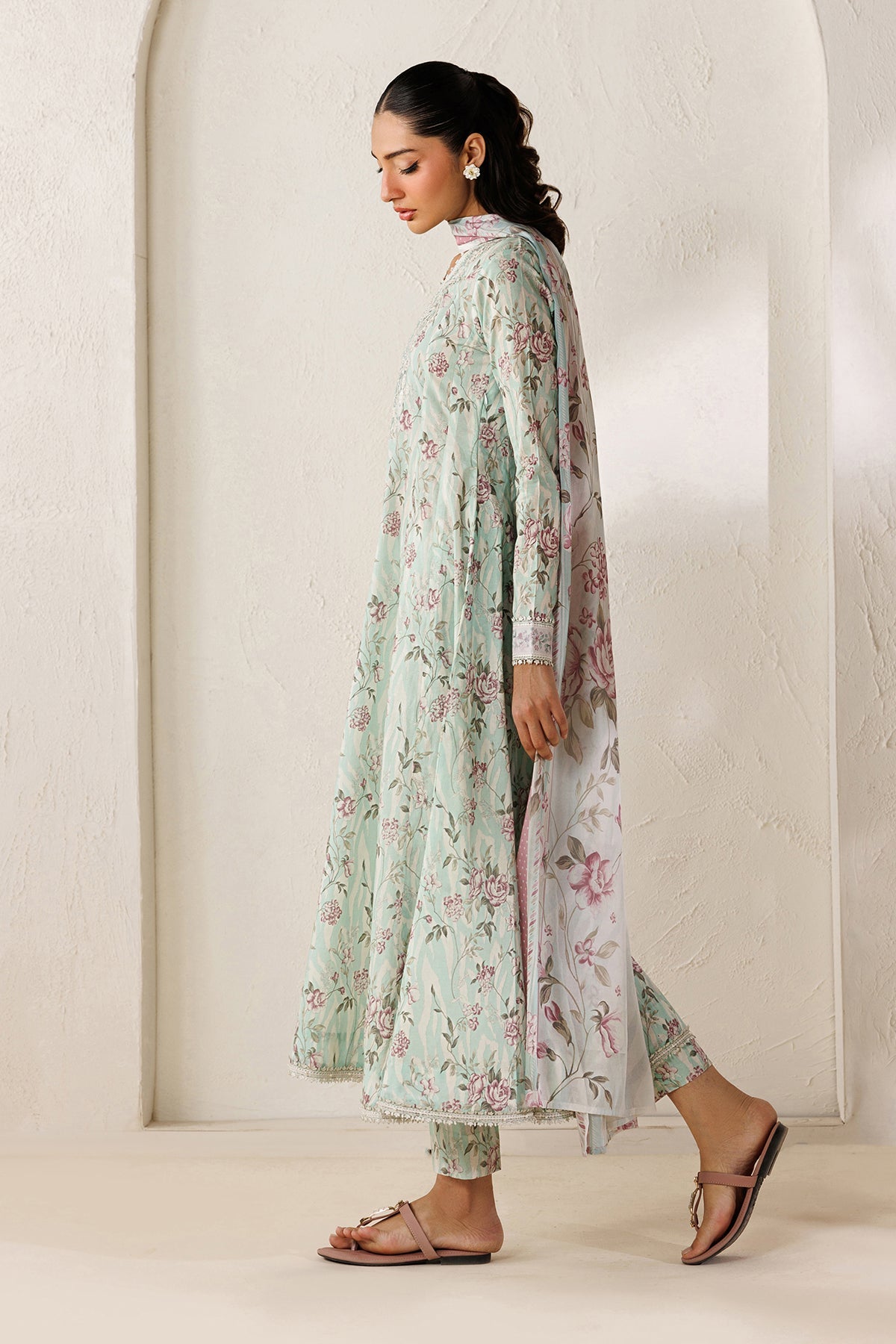EMBROIDERED LAWN UF-4478
