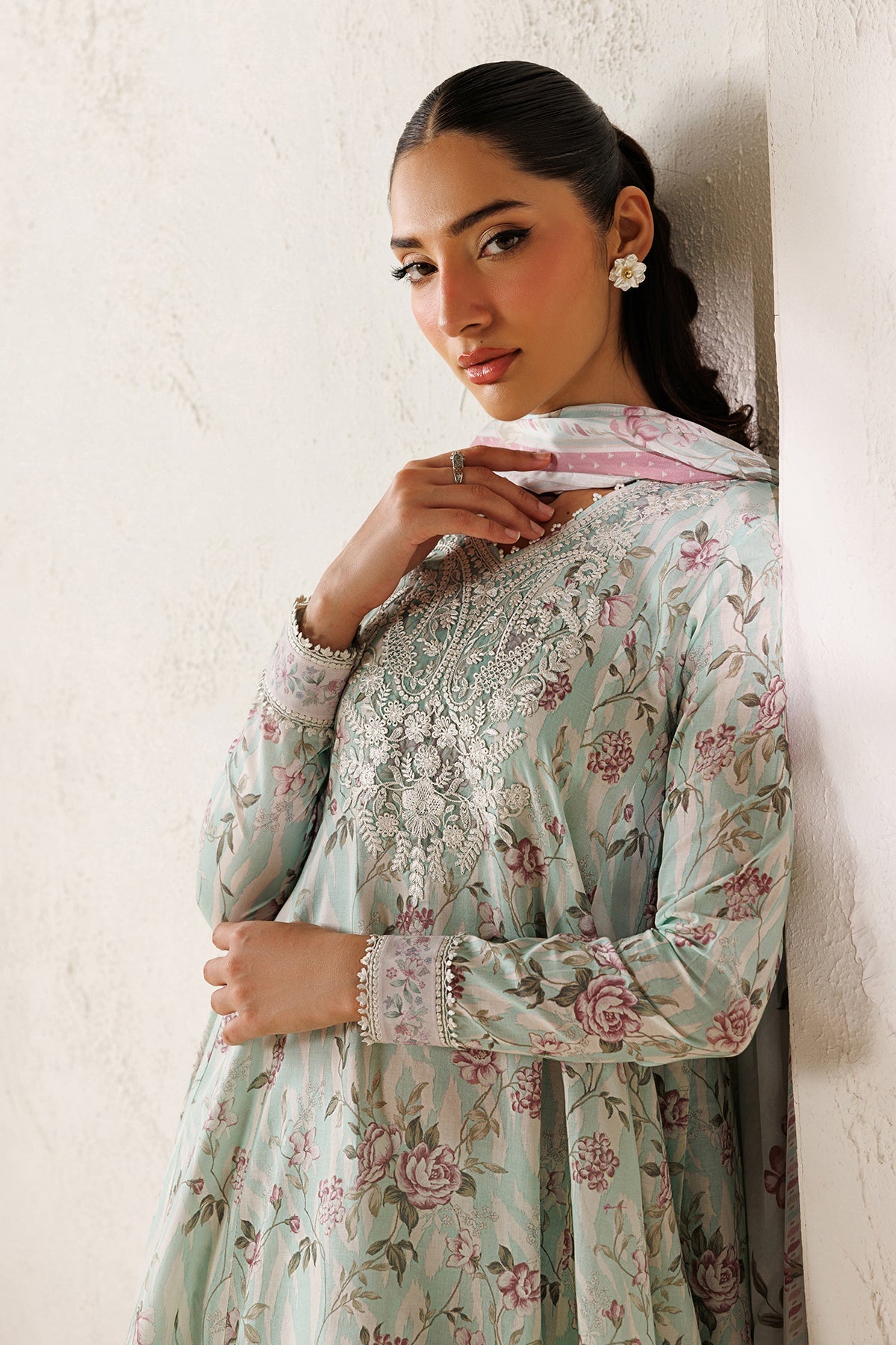 EMBROIDERED LAWN SF-4478