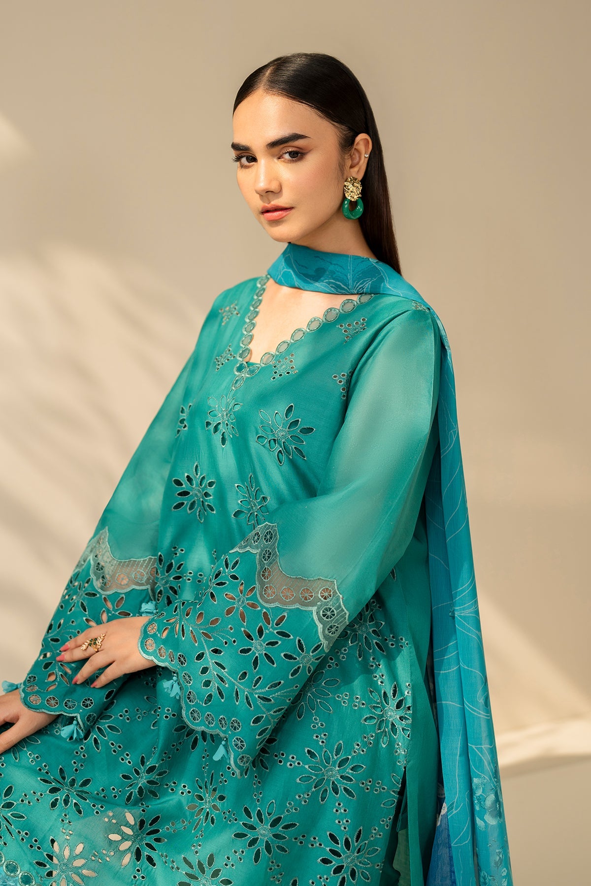 EMBROIDERED LAWN UF-4275