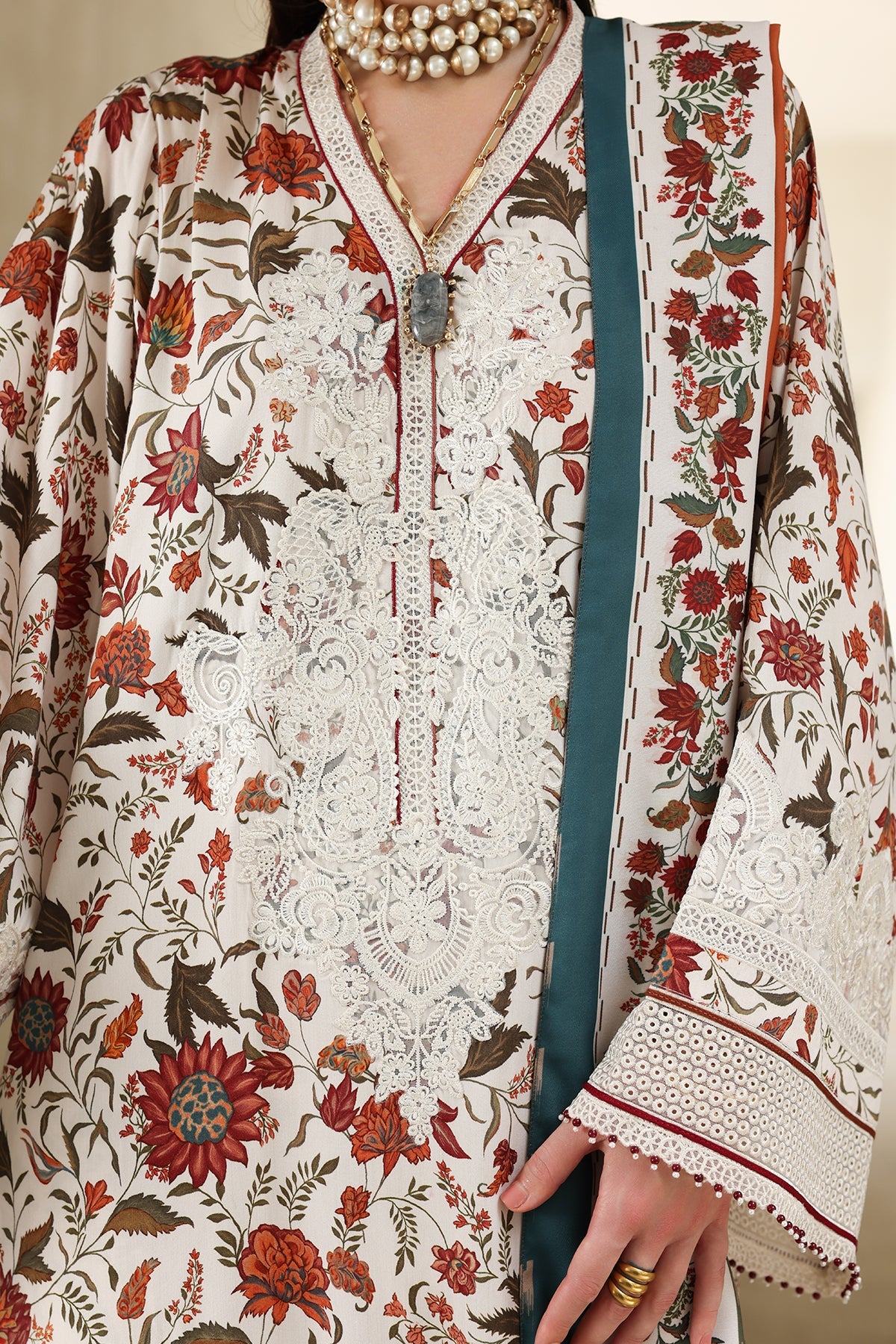DIGITAL PRINTED VISCOSE UF-4557
