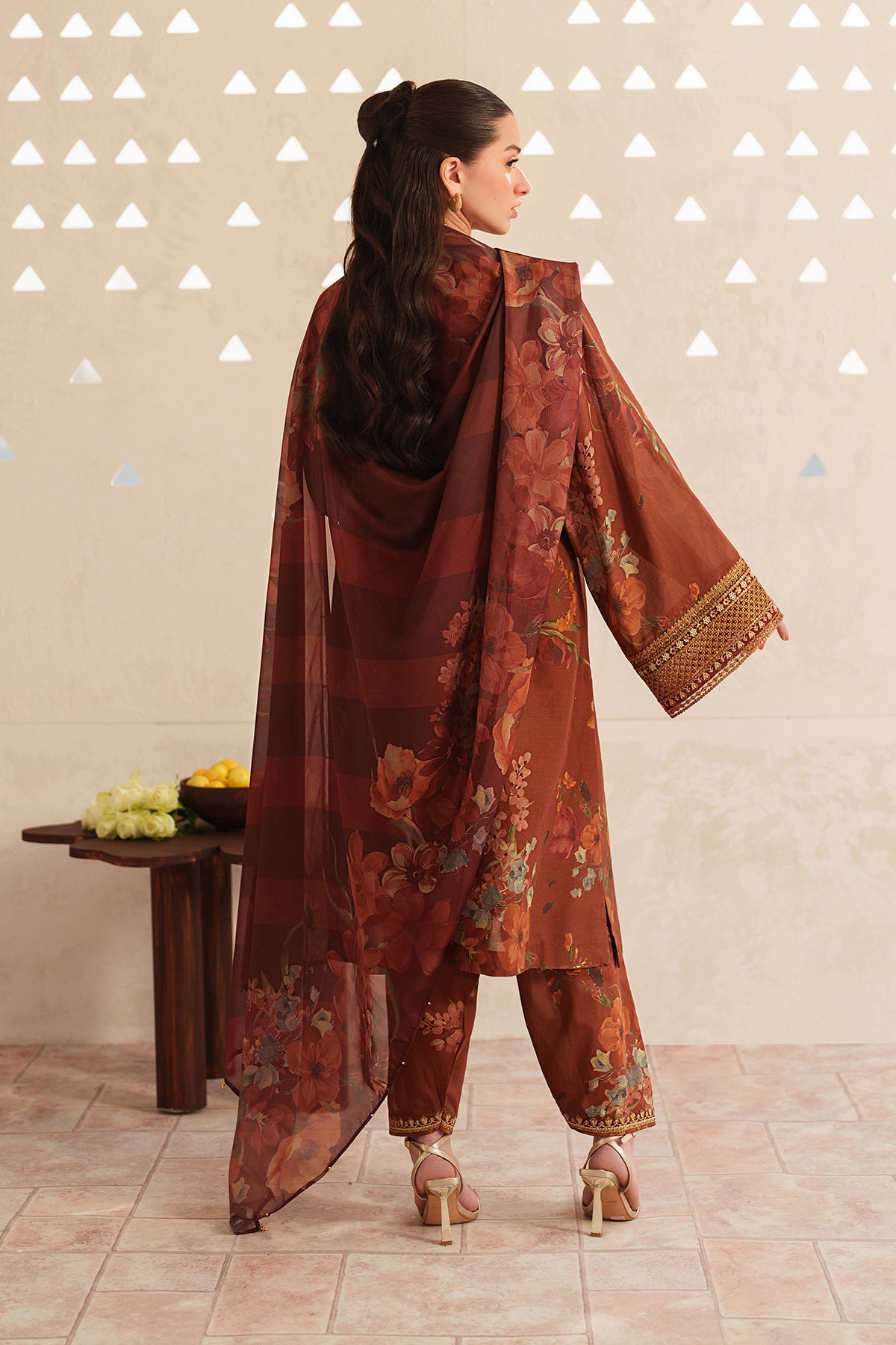 EMBROIDERED LAWN UF-4409
