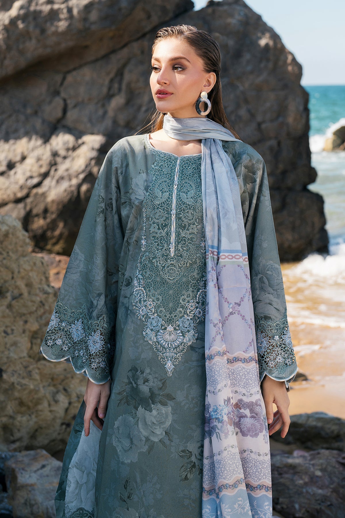 EMBROIDERED PRINTED LAWN SF-4118