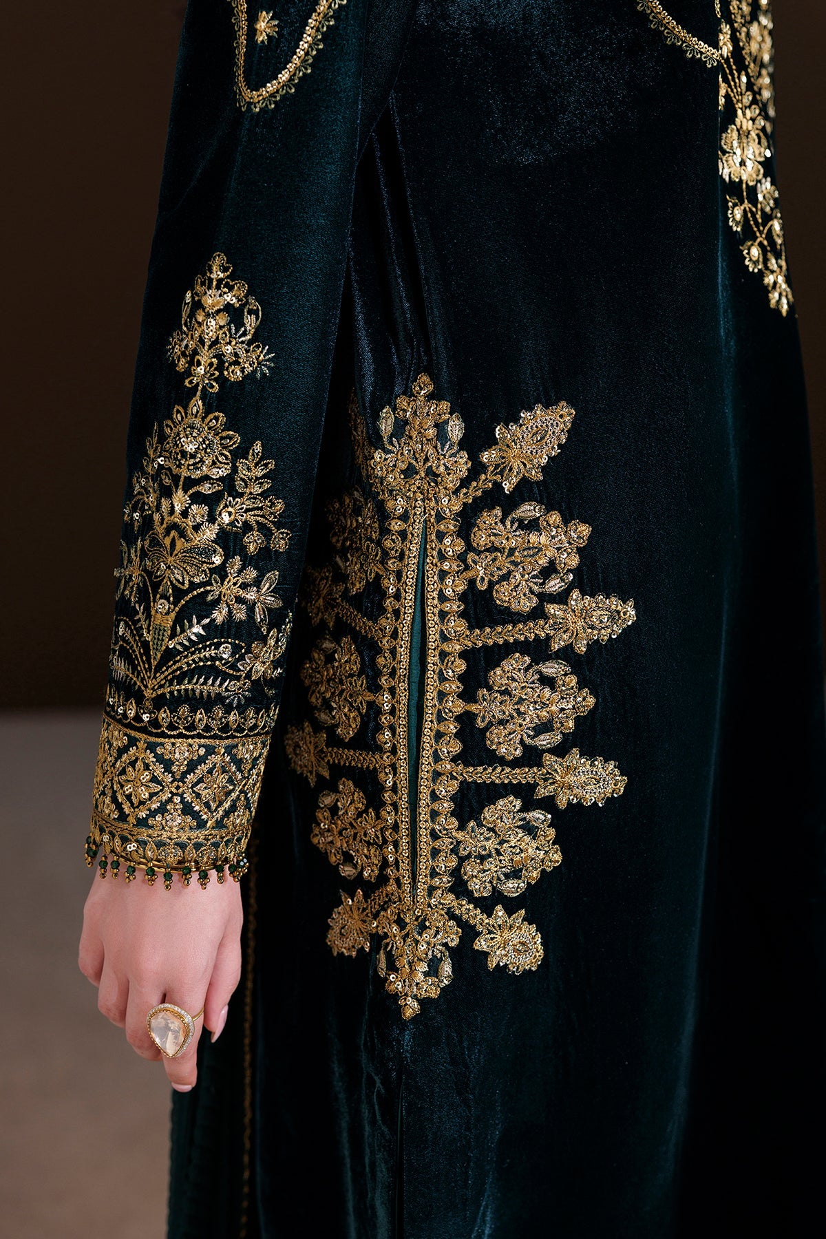 EMBROIDERED VELVET PR-1415