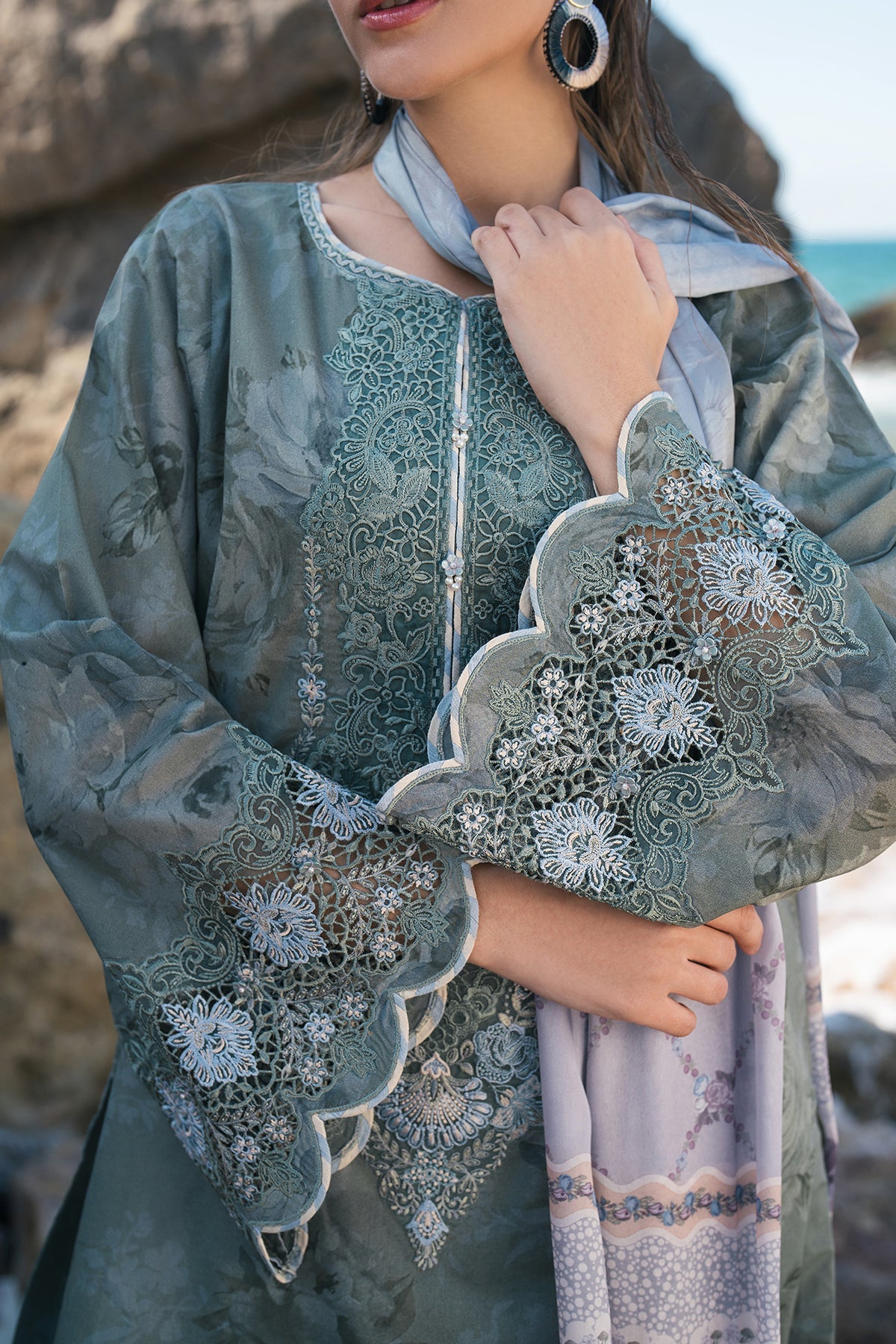 EMBROIDERED PRINTED LAWN SF-4118