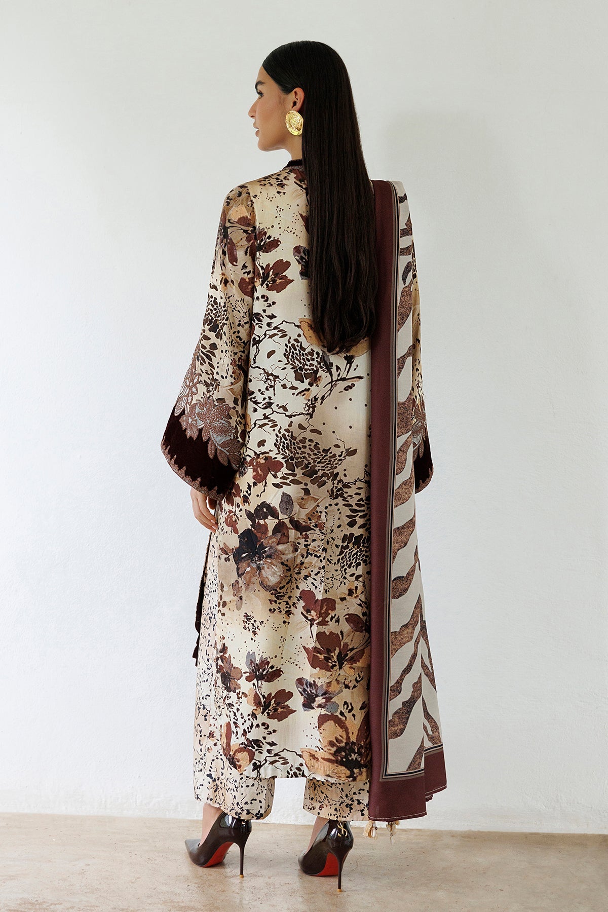 EMBROIDERED VISCOSE SILK UF-4589