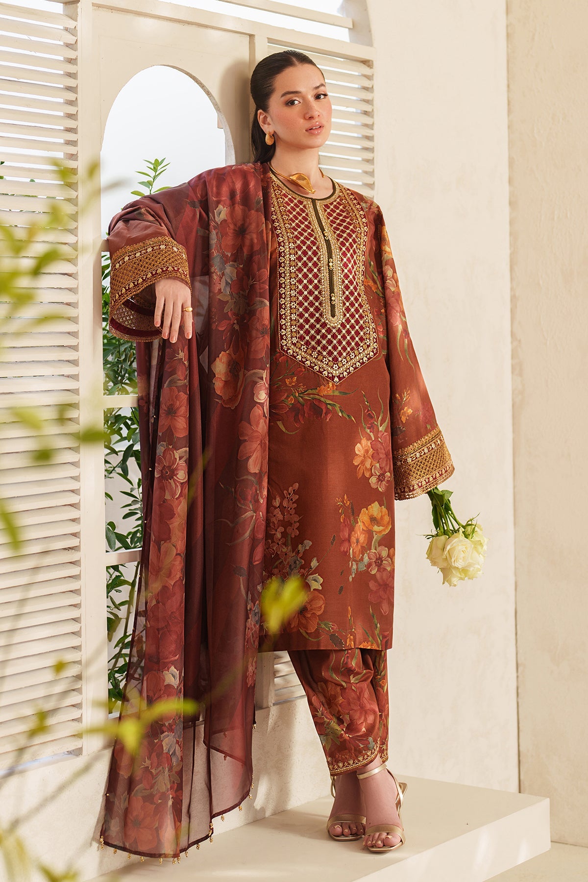 EMBROIDERED LAWN UF-4409