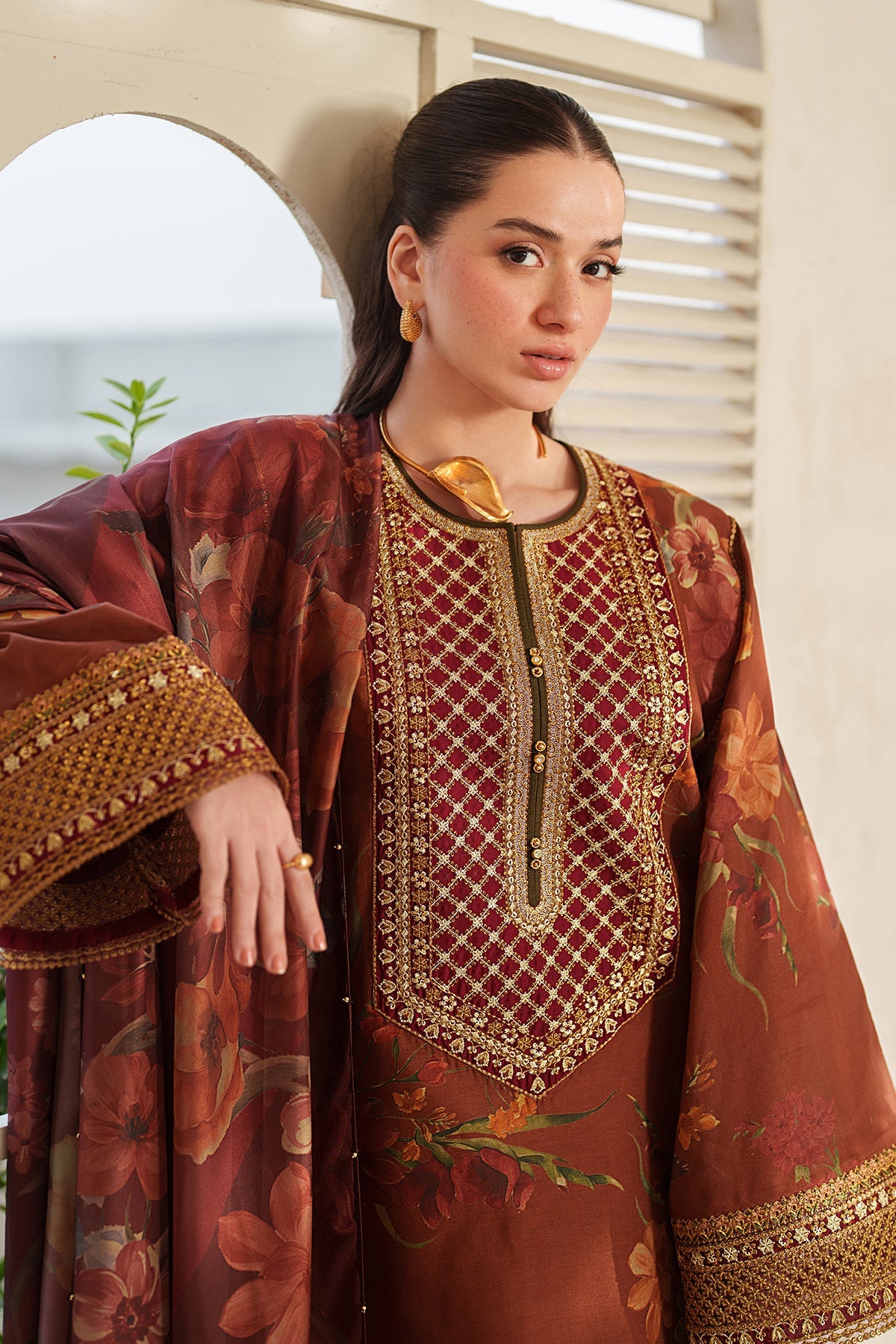 EMBROIDERED LAWN UF-4409