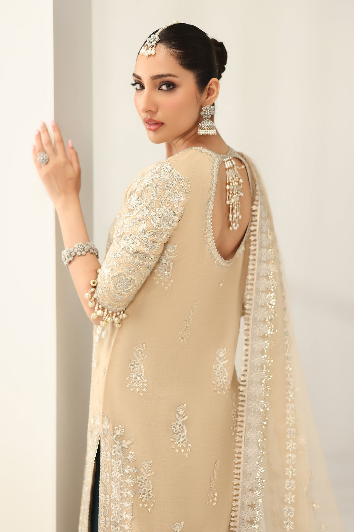 EMBROIDERED NET UF-4183