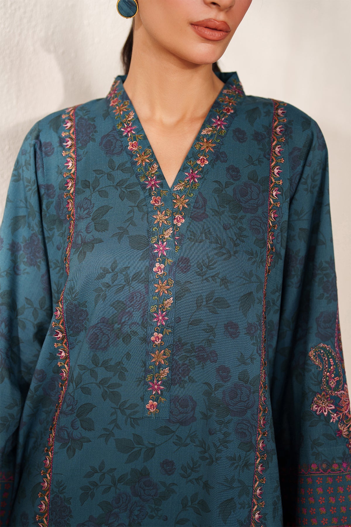 EMBROIDERED KHADDAR UF-4359