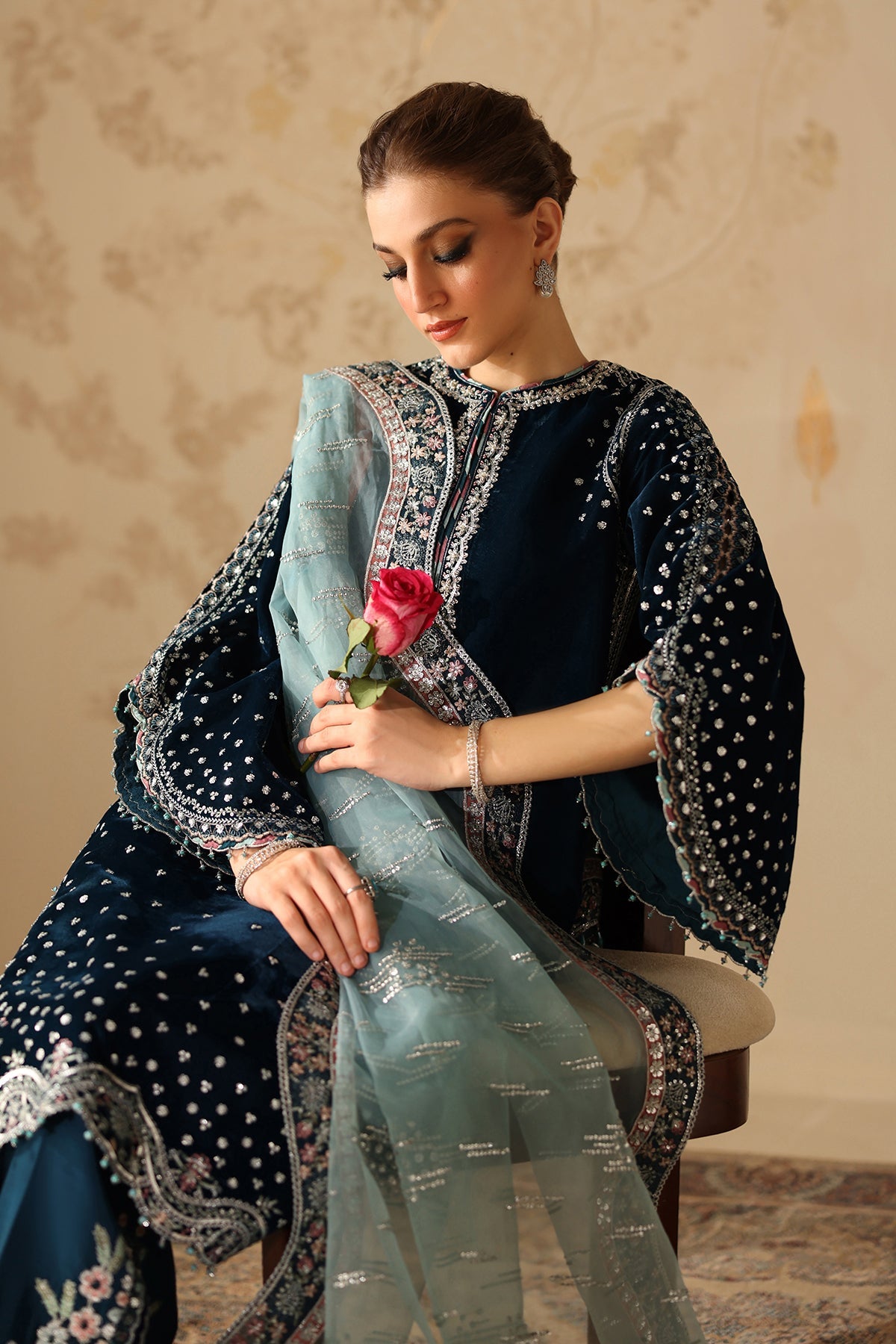 EMBROIDERED VELVET SF-4310